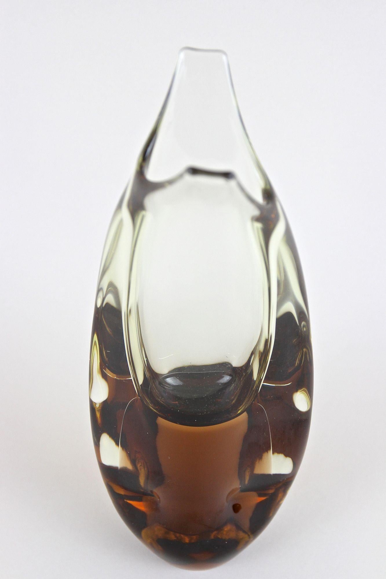 Vase aus bernsteinfarbenem/ braunem Murano-Glas, Mitte des Jahrhunderts, Italien ca. 1960/70 im Angebot 5