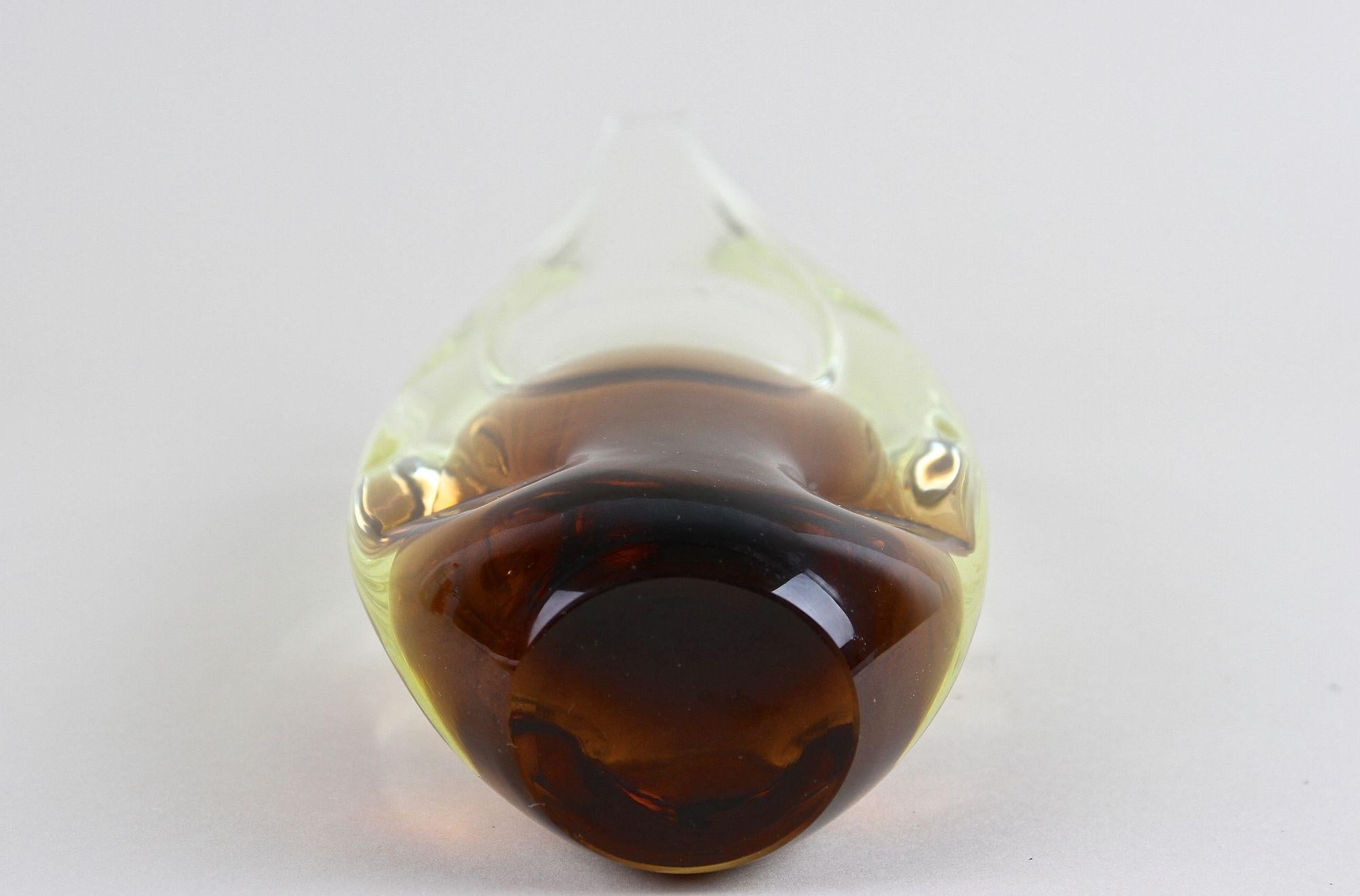Ambercolored/ Brown Murano Glass Vase, Mid Century, Italy ca. 1960/70 For Sale 8