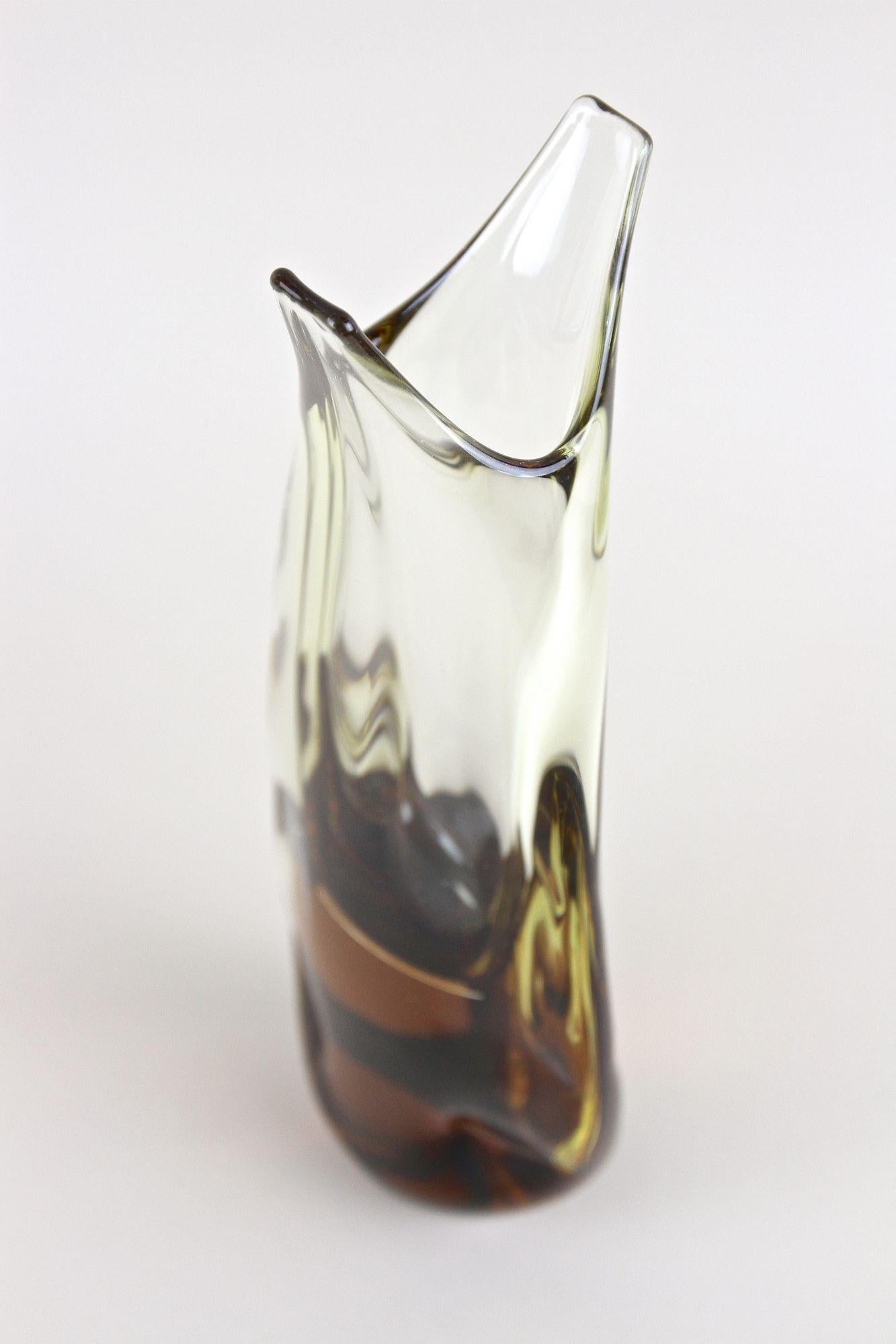 Vase aus bernsteinfarbenem/ braunem Murano-Glas, Mitte des Jahrhunderts, Italien ca. 1960/70 im Angebot 12