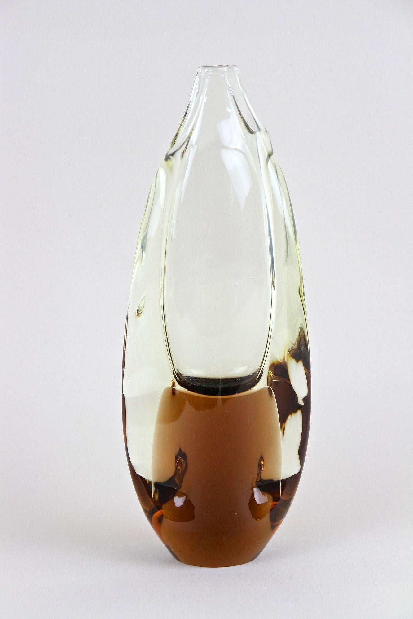 Vase aus bernsteinfarbenem/ braunem Murano-Glas, Mitte des Jahrhunderts, Italien ca. 1960/70 im Angebot 2