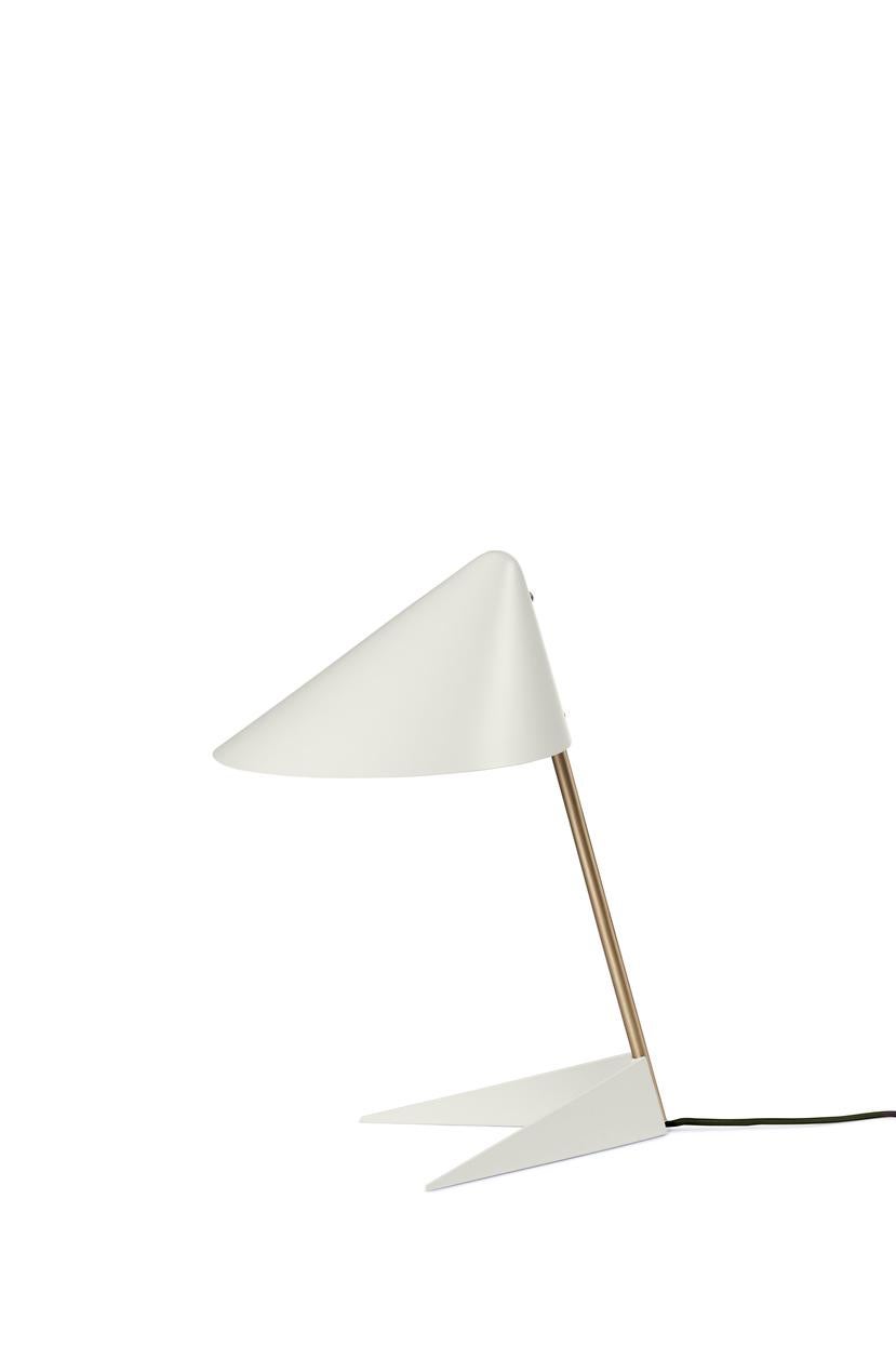 Ambience warm white solid brass table lamp by Warm Nordic
Dimensions: D 22 x W 32 x H 43 cm
Material: Lacquered steel, brass
Weight: 1 kg
Also available in different colours.

A beautiful table lamp in a consummate 1950s design, created by the