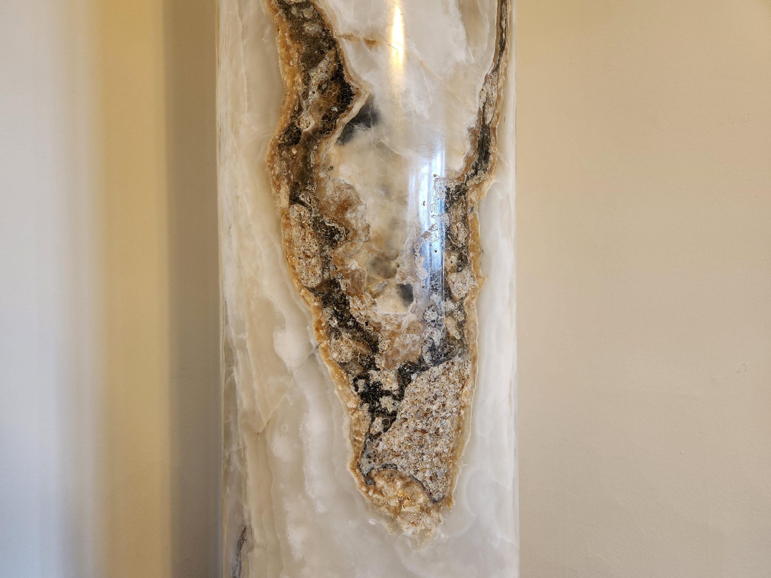 Ambient Floor Lamp in Onyx For Sale 1