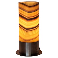 Ambient Onyx-Tischlampe mit Lederrücken aus Edelstahl