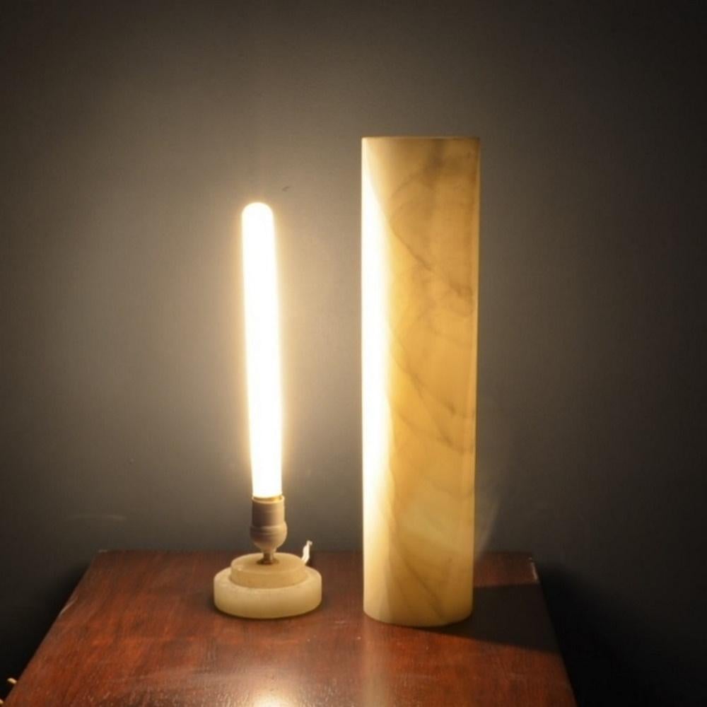 Modern Ambient Table Lamp with Base in Onyx For Sale