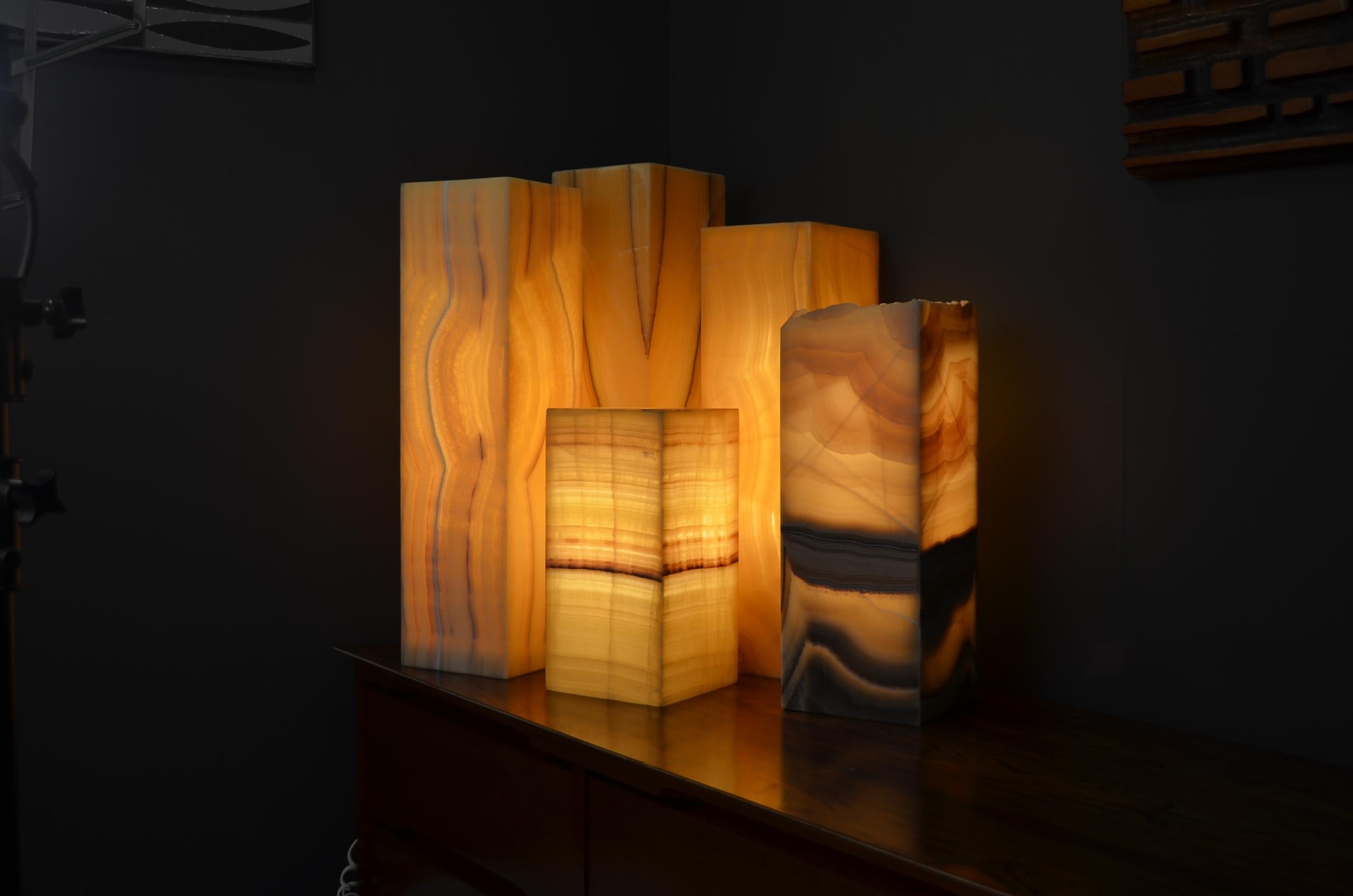 South American Ambient Table Lamp in Onyx