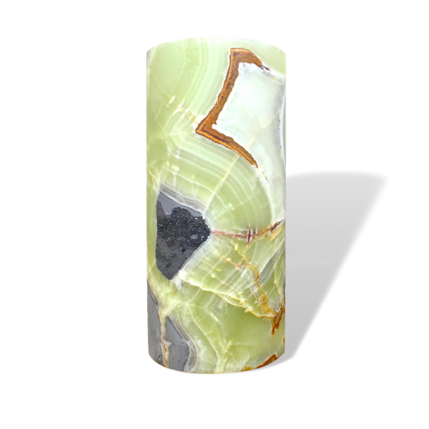 Ambient cylinder shaped onyx table lamp In New Condition For Sale In Stratford, CT