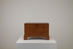 Ambrose Heal - Cofre de estilo Arts & Crafts / Caja de madera procedente de la casa del artista
