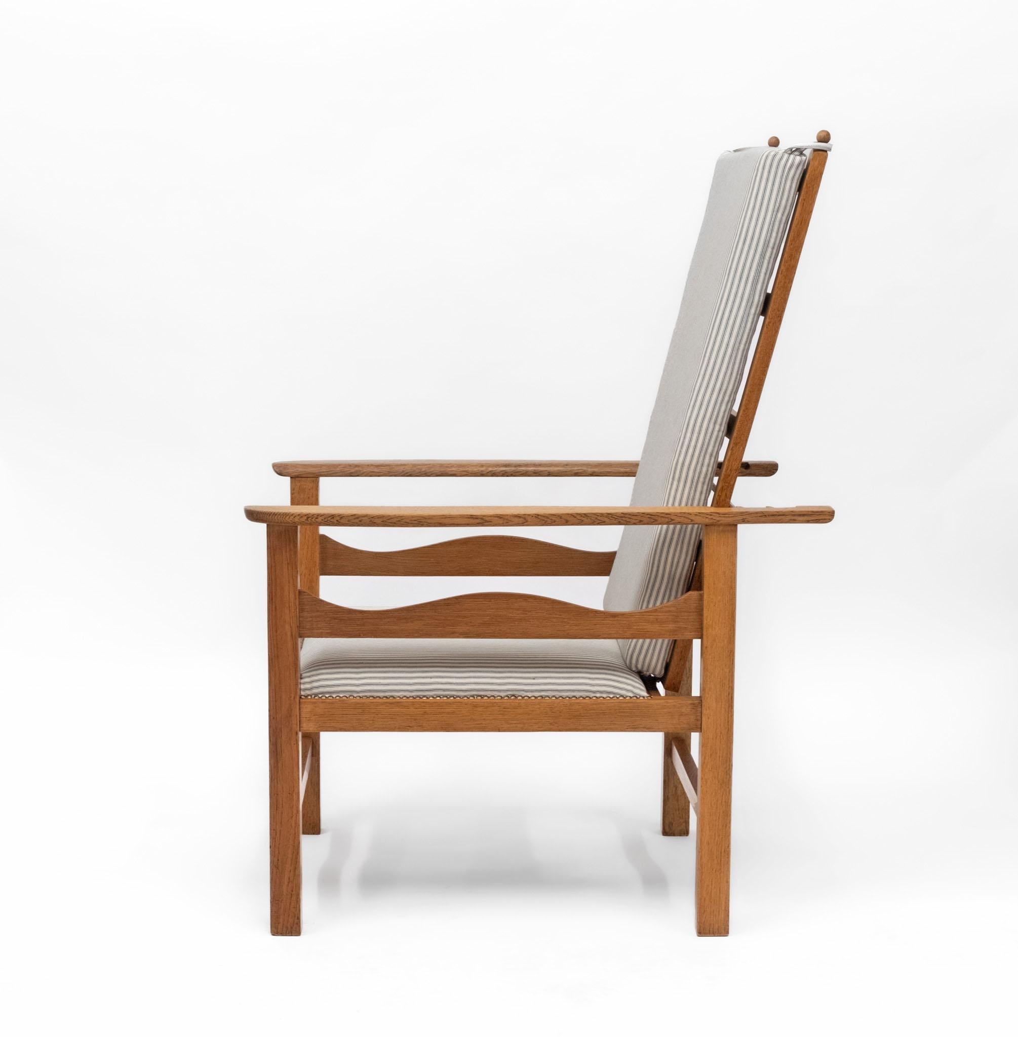 Ambrose Heal's Oak Arts & Crafts Reclining Chair im Angebot 5