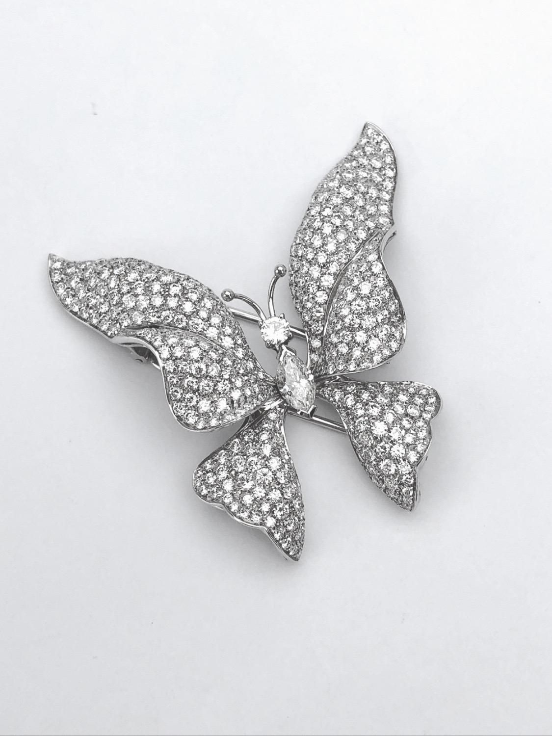 Contemporary Ambrosi 18 Karat White Gold, 7.38 Carat Diamond Butterfly Brooch For Sale