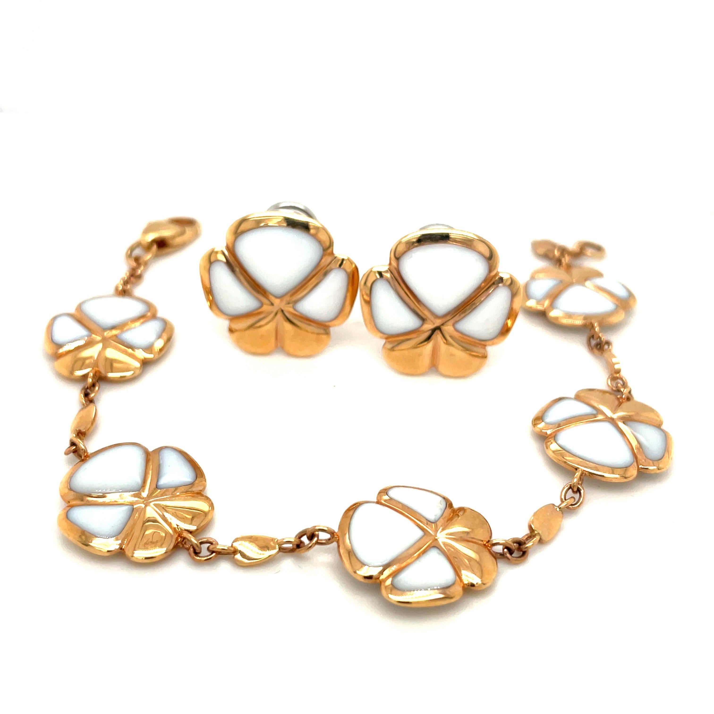 Creati dal famoso gioielliere italiano De AMBROSI in esclusiva per Cellini Jewelers, questi orecchini a forma di trifoglio fortunato sono intarsiati con kogolong bianco in oro rosa 18 carati.

La collezione Viola di Cellini comprende una collana,