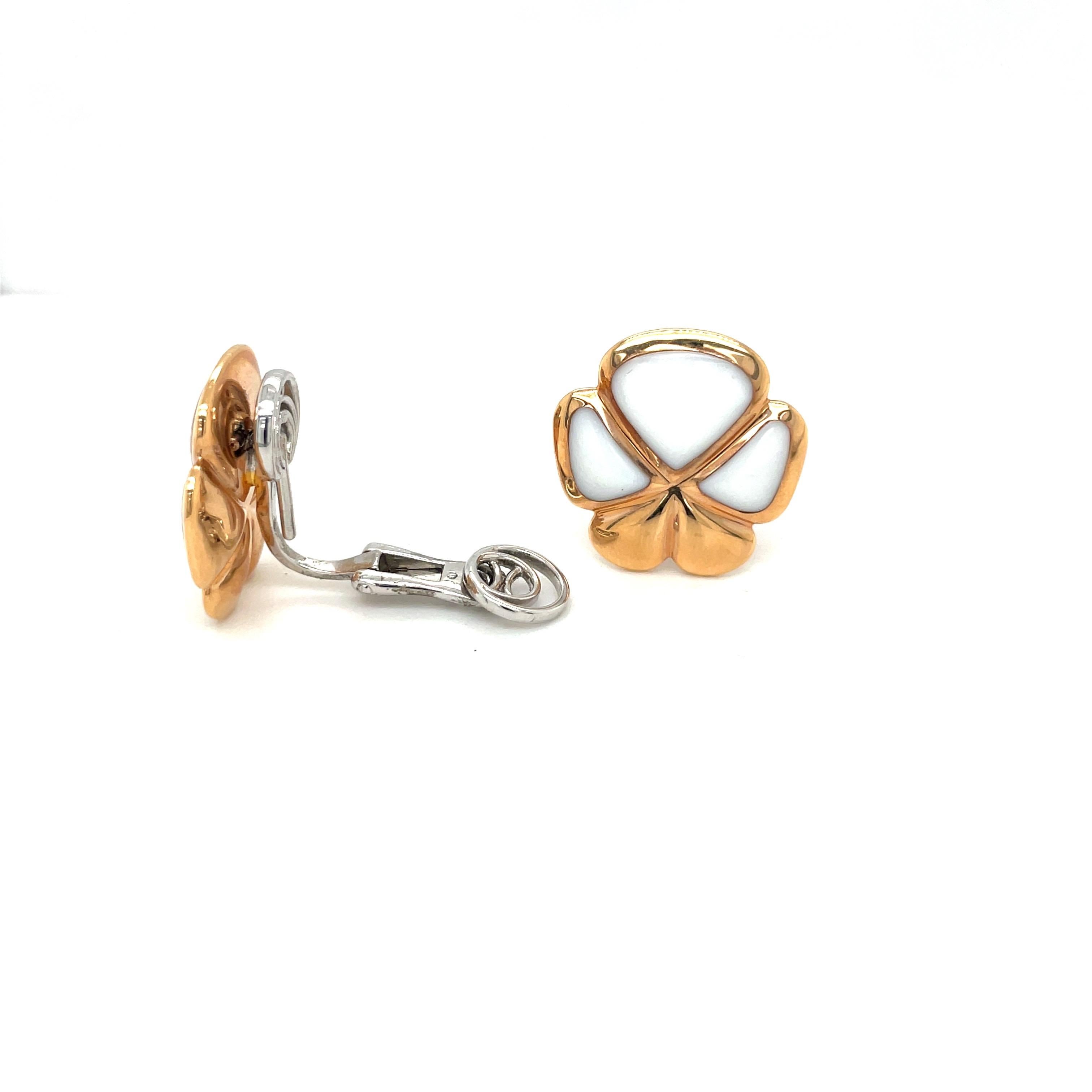 Contemporary Ambrosi & Cellini White Kogolong and 18KT Rose Gold Clover Earring For Sale