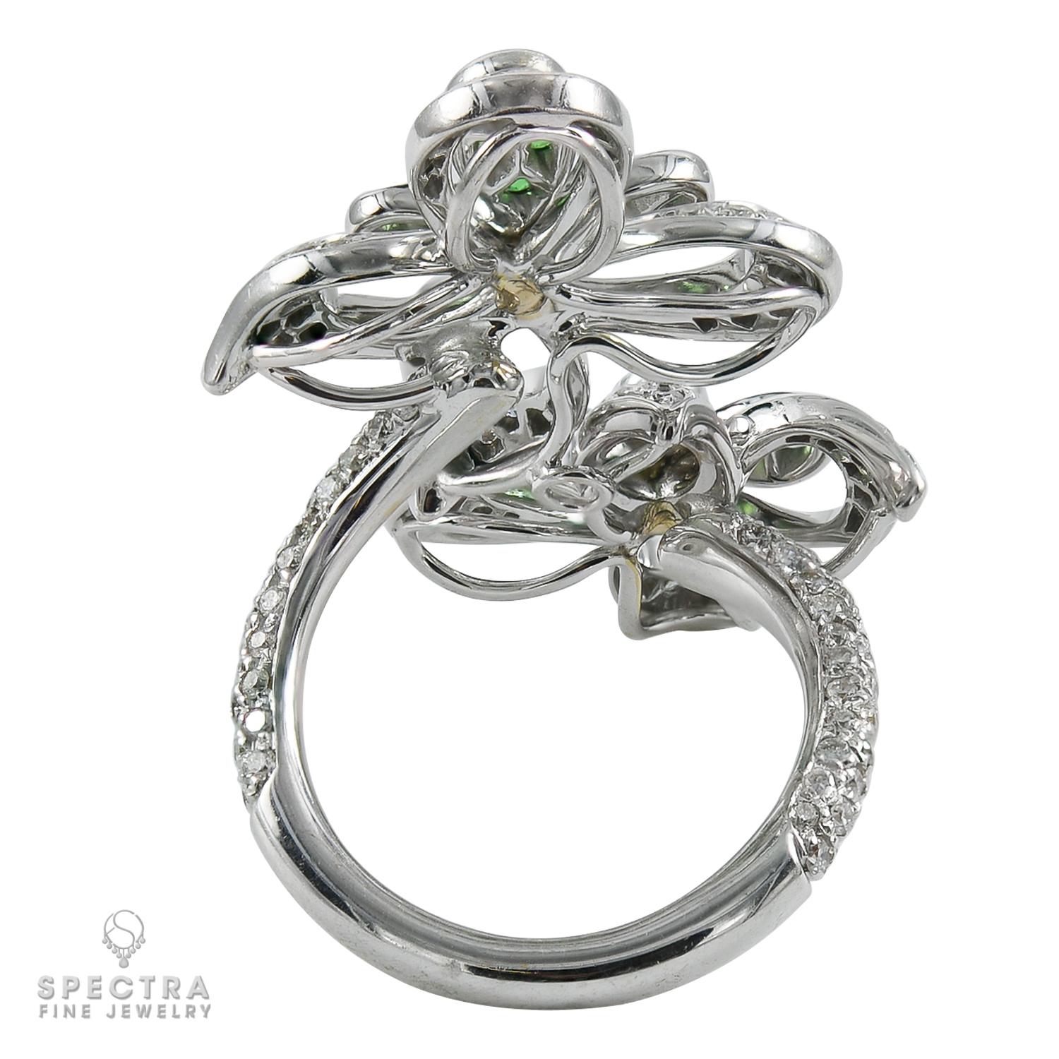 Women's Ambrosi Diamond Tsavorite Cocktail Ring For Sale