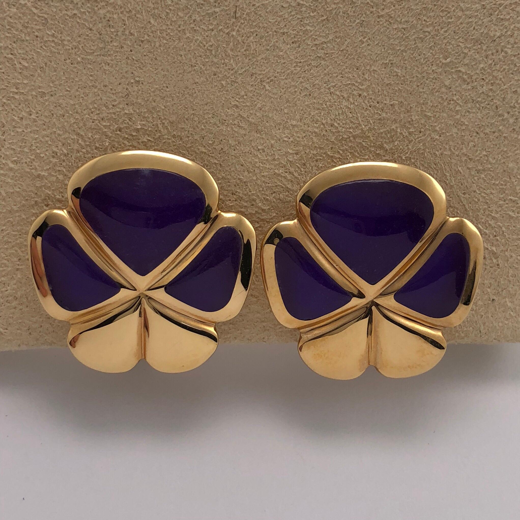These stunning 18 karat rose gold lucky five leaf clover earrings are set with hand carved lavender Jade. 
The width measures approximately .88 inches. 
The height measures approximately .88 inches. 
French Clip backs with a fold down post, suitable