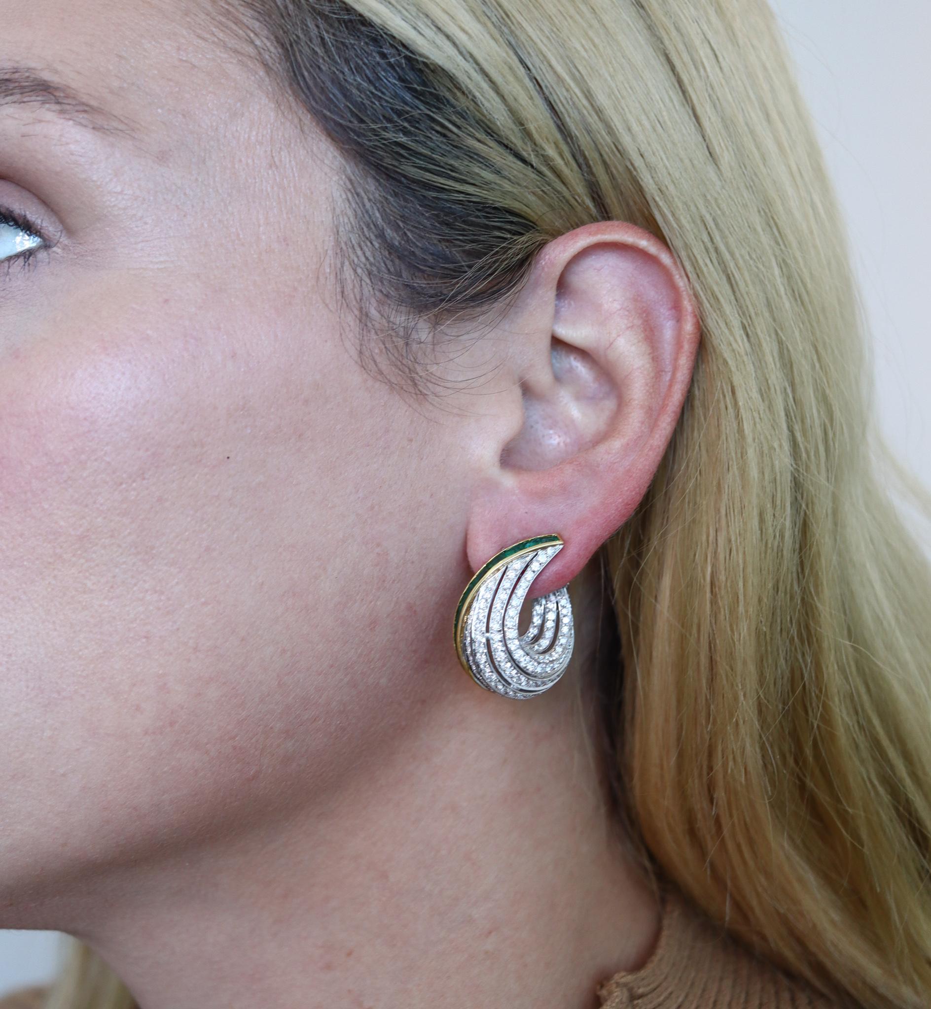 Ambrosi Milano Boucles d'oreilles en or 18 carats avec émeraudes et diamants de 9,08 carats Pour femmes en vente
