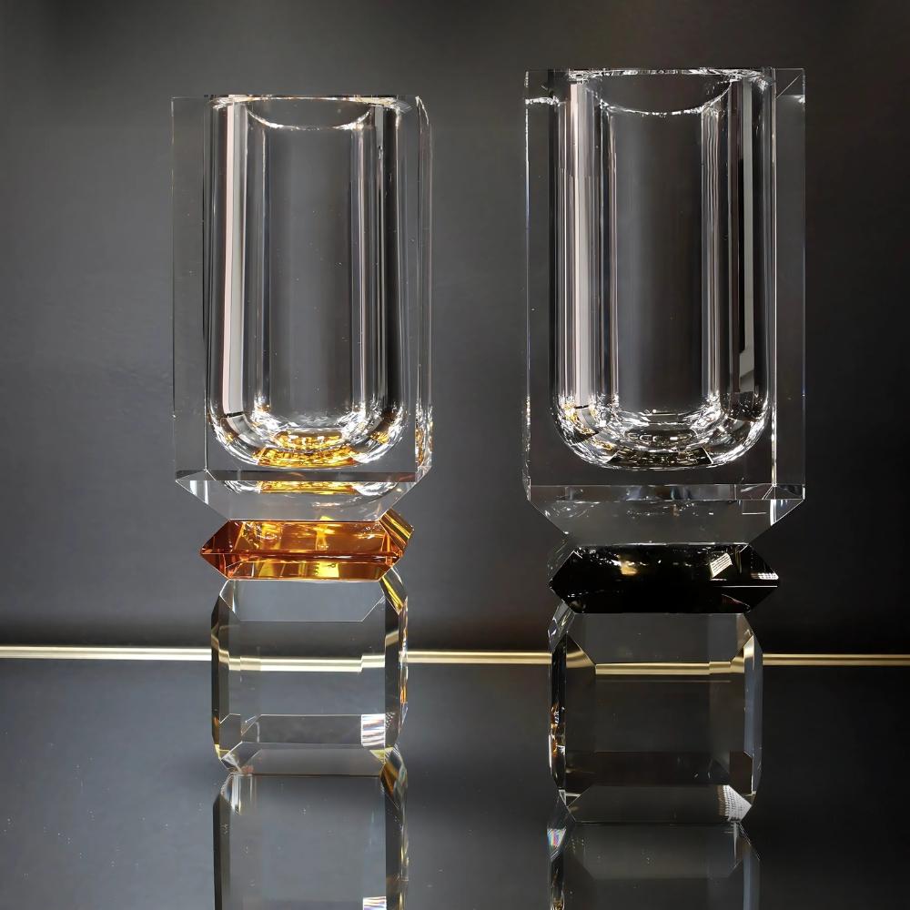 Contemporary Ambrosià Handcrafted Crystal Flower Vase – Unique Artisanal Home Accent For Sale
