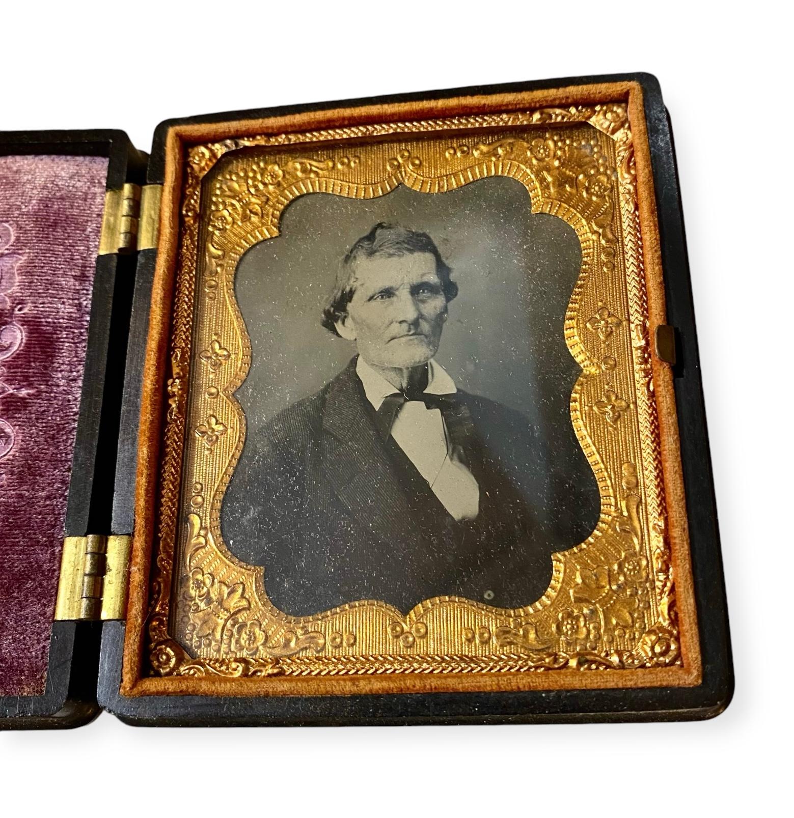 Ambrotipo De Un Marido De La Guerra Civil En Una Funda De Gutta Percha 1860 Alto victoriano