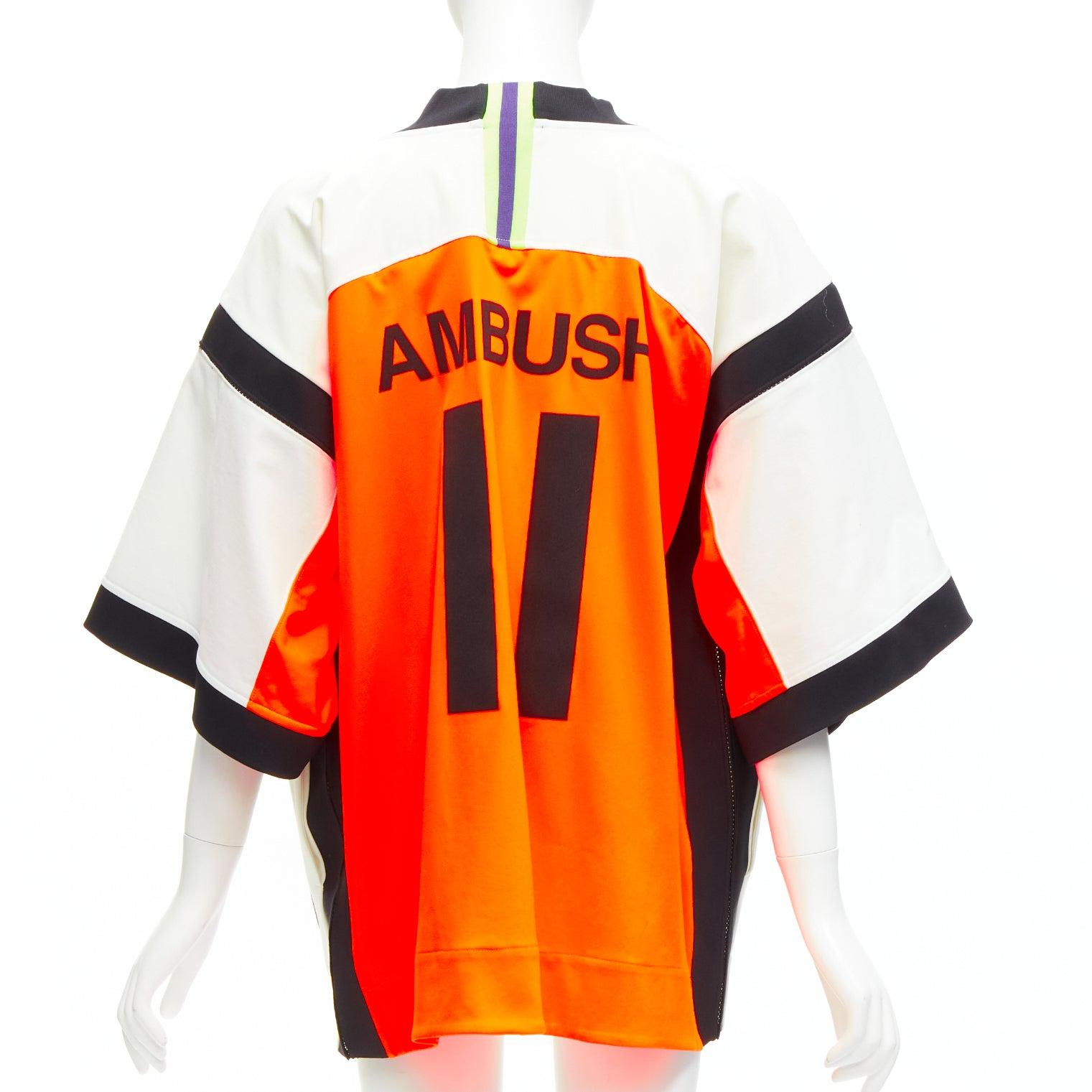 AMBUSh NIKE LAB 2019 neon orange white logo badge kimono sleeve football jersey jacket XS
Reference: BSHW/A00006
Brand: Ambush
Collection: Nike Lab 2019
Material: Cotton, Blend
Color: White, Multicolour
Pattern: Solid
Extra Details: The Nike x