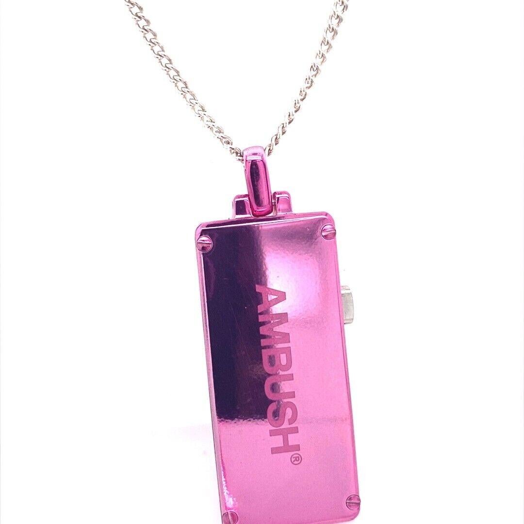This necklace is fashionable and functional.The pendant can be used as a pendrive.It is easy to carryand bring with you everywhere.The necklace is made of sterling silver, which is durable and elegant.

Additional Information: 
Silver Purity: