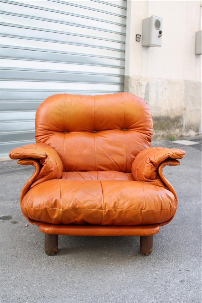 Amchair Cobianchi Insa 1970s Cognac Leather Italian armchair very comfortable For Sale 1