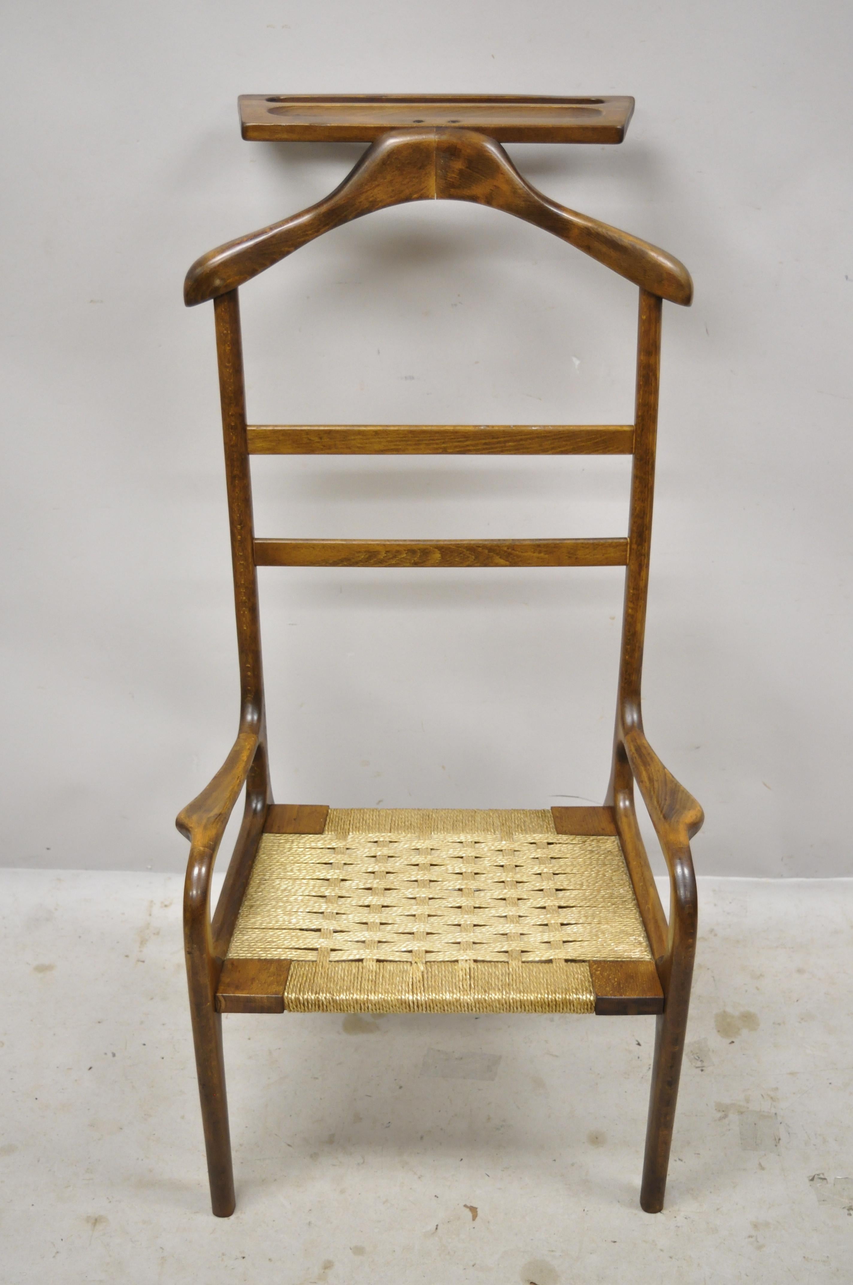 Amcrest Mid-Century Modern Sculpted Wood Gentleman's Clothing Valet Butler Chair 3