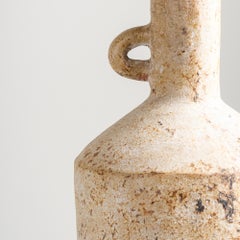 Vaso Ame, brocca di terracotta strutturata fatta a mano in beige