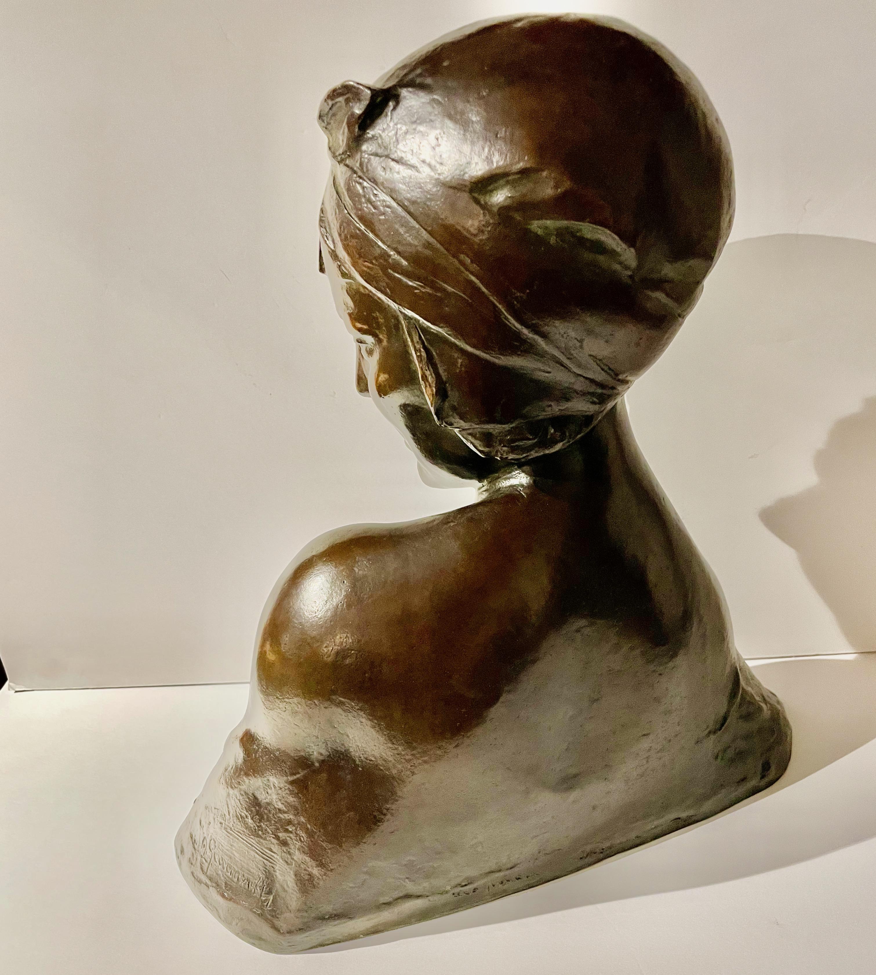 Début du 20ème siècle Buste de femme Art Déco en bronze Amedeo Gennarelli en vente