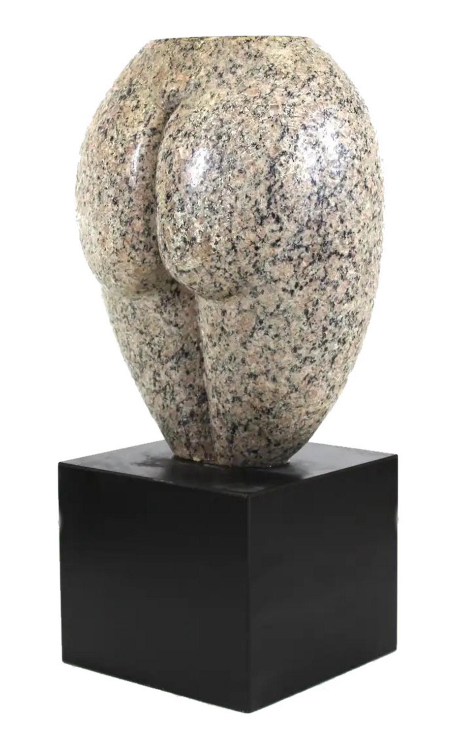 Amedeo Gennarelli, Torso, Art Deco Carved Granite Sculpture, ca. 1940 In Good Condition For Sale In New York, NY