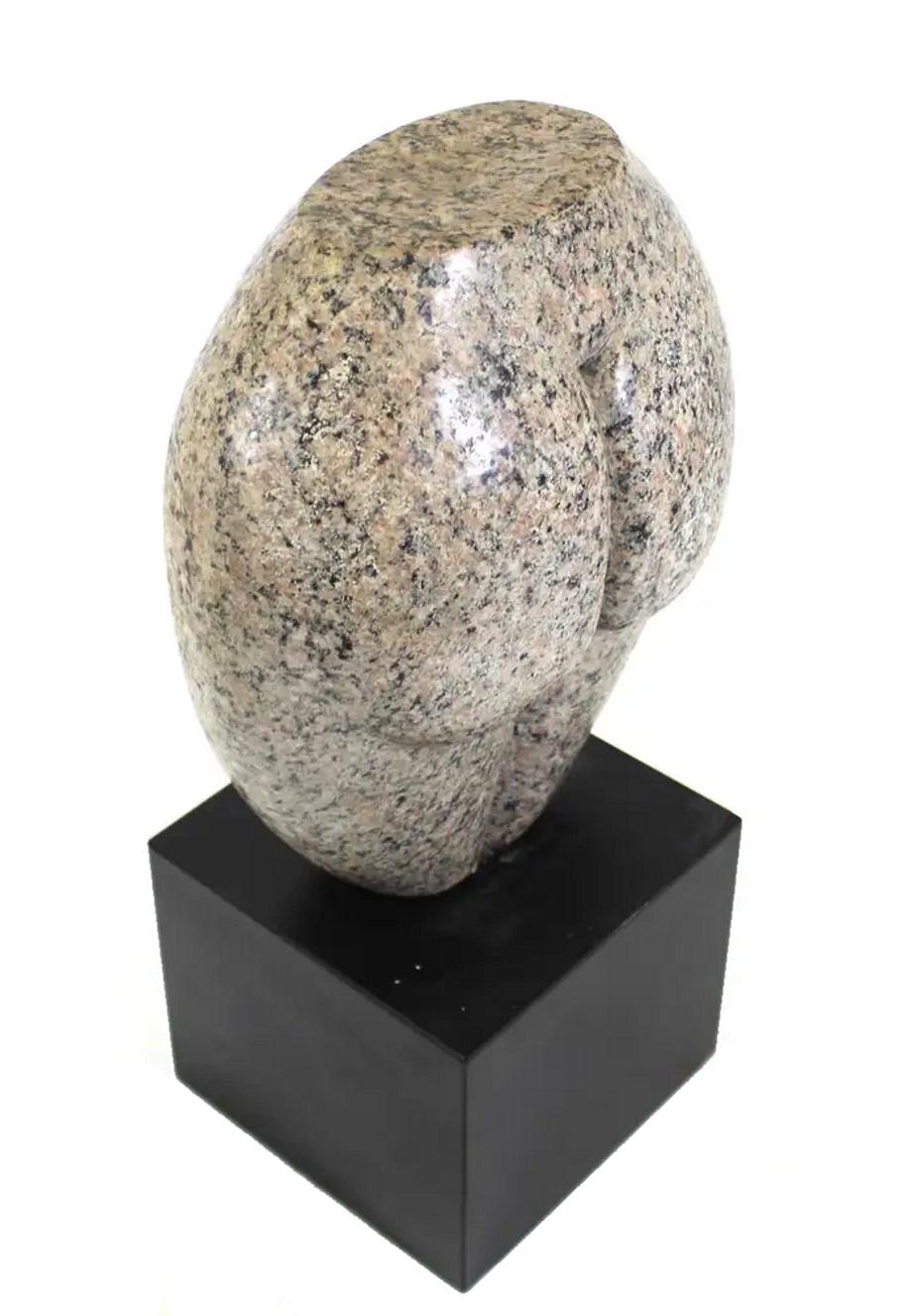 Amedeo Gennarelli, Torso, escultura Art Decó de granito tallado, ca. 1940 mediados del siglo XX en venta