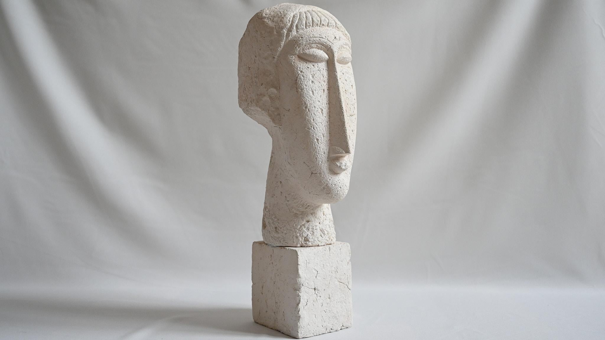 Amedeo Modigliani (after), Woman head in terracotta by the Réunion des Musées Nationaux – Grand Palais

This terracotta reproduction of a woman’s head, created and commercialized by the Réunion des Musées Nationaux – Grand Palais around 2010, is