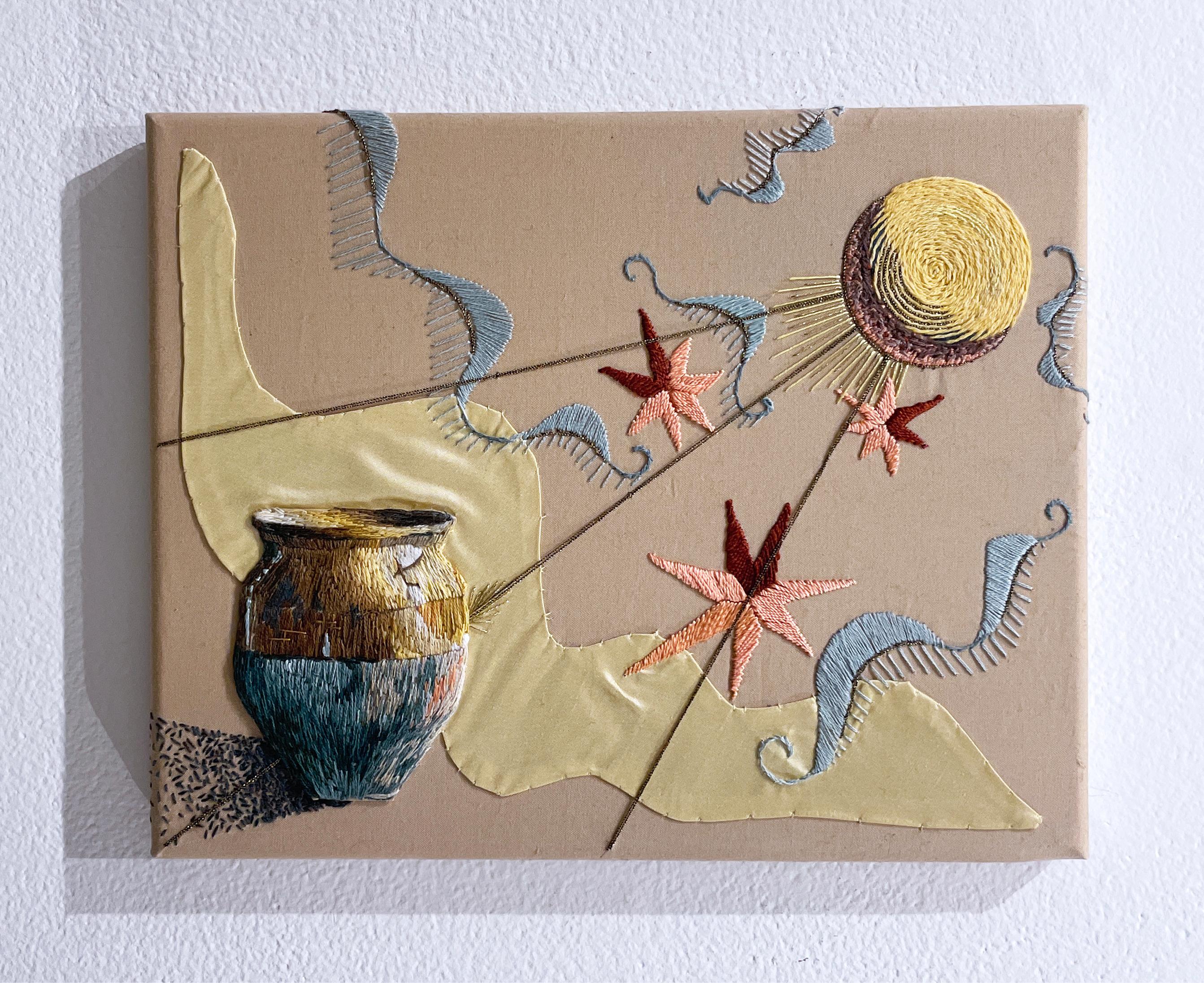 Urna cosmica (2022) ricamo, interni, tessile, fibra, toni della terra, pesca - Painting di Amelia Dennigan