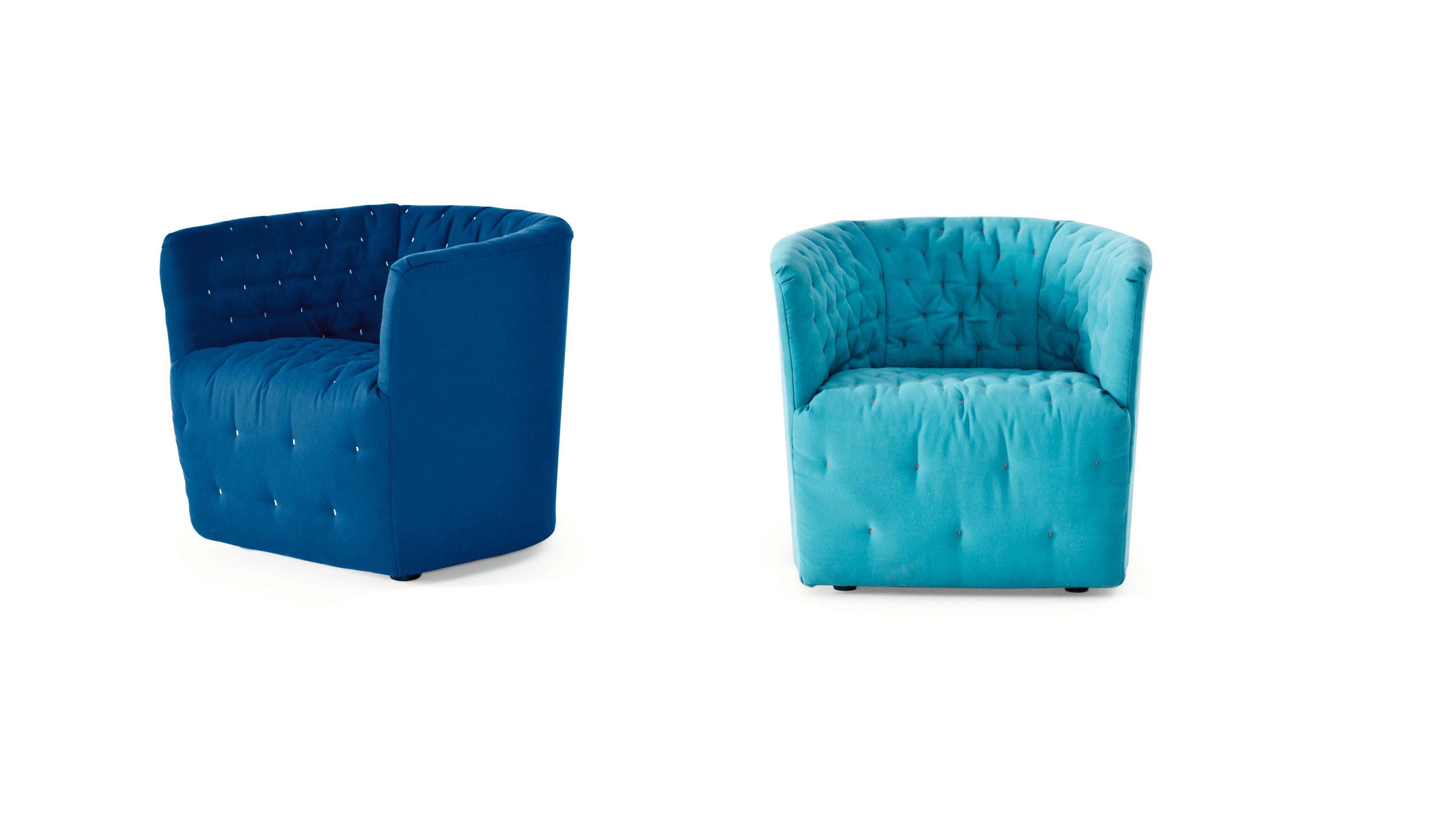 Der hübsche Sessel Amélie lässt an die französische Haute Couture denken. Die spezielle Steppung, die die inneren Rundungen hervorhebt, wird von Hand nach einem nicht zufälligen Muster ausgeführt. Amélie ist kompakt, aber dennoch von großer