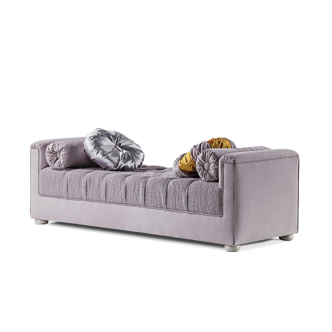 Amelie Purple Bench In New Condition For Sale In Milan, IT