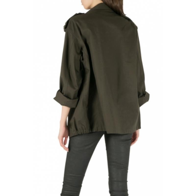 De las mujeres Amen Chaqueta militar verde oscuro de algodón con detalles de charreteras y cristales M