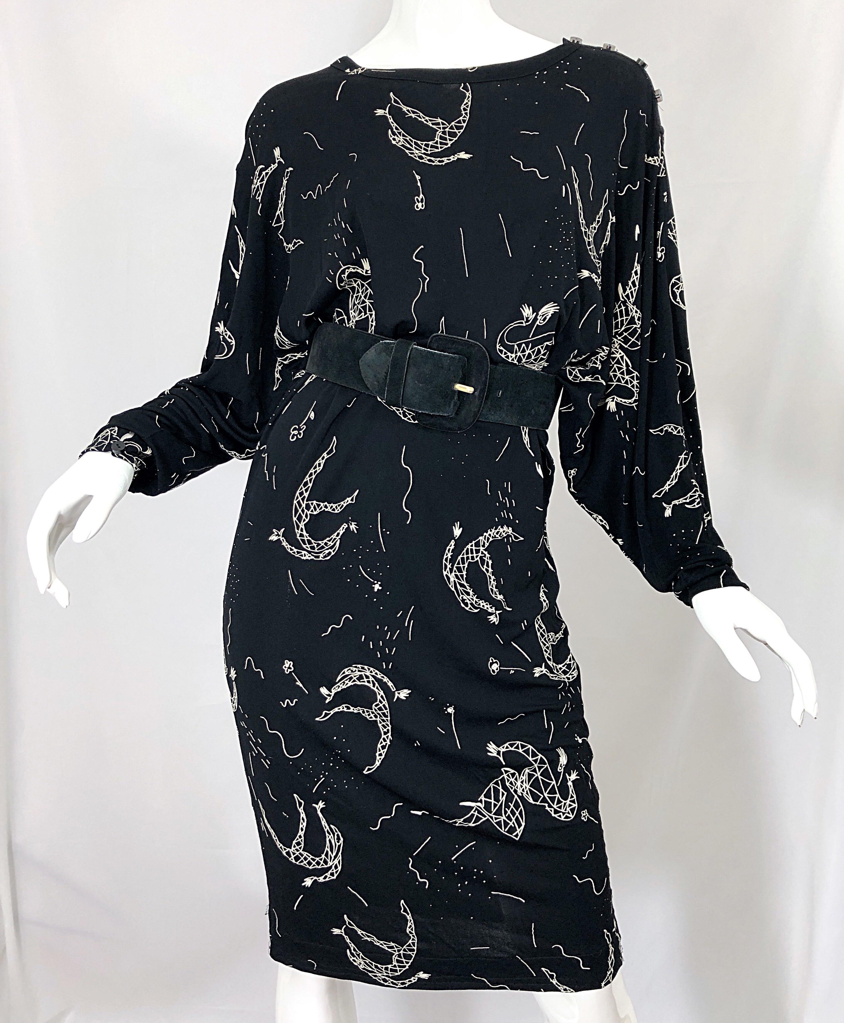 Amen Wardy 1980er Jahre Handbemaltes Kleid mit schwarzem und weißem Harlekin-Print 80er Jahre im Angebot 4