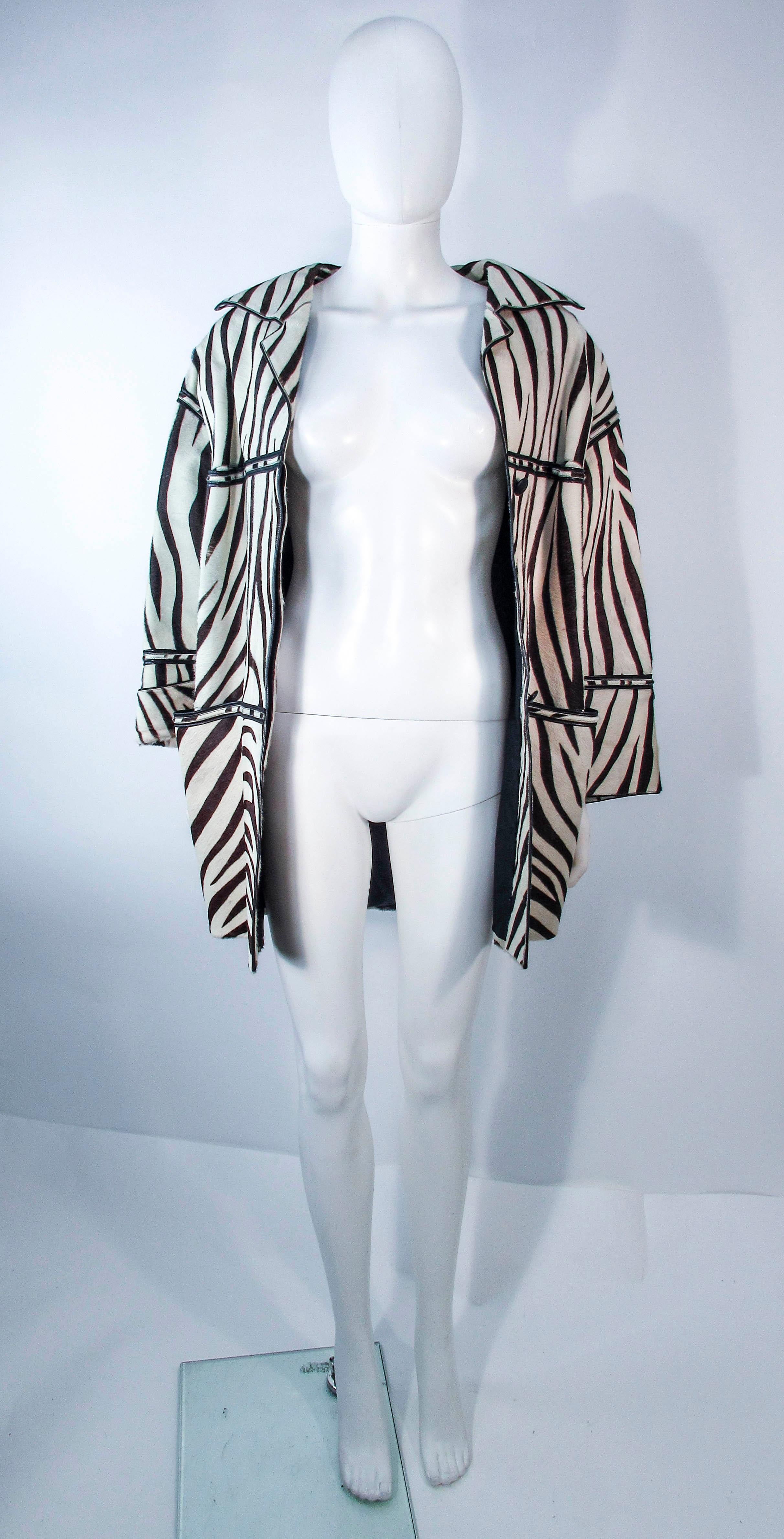 AMEN WARDY Zebra Pattern Cowhide Coat Size 4 6 8  In Excellent Condition For Sale In Los Angeles, CA