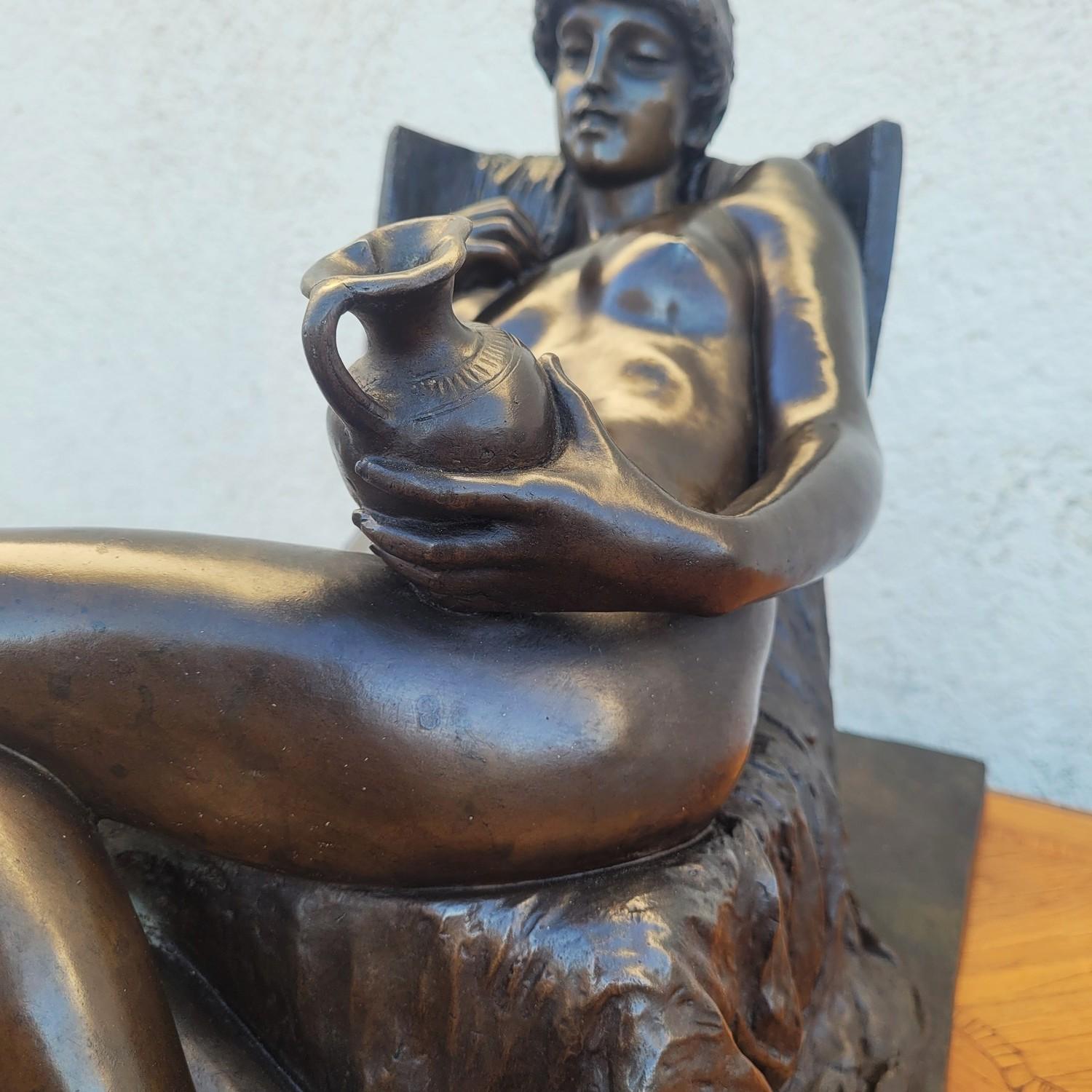 Amendola, Scultura in bronzo di una donna antica, XIX secolo in vendita 7