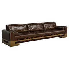 Sofa „Amendola“ mit Patina-Bronze und maßgeschneidertem Leder, Istanbul