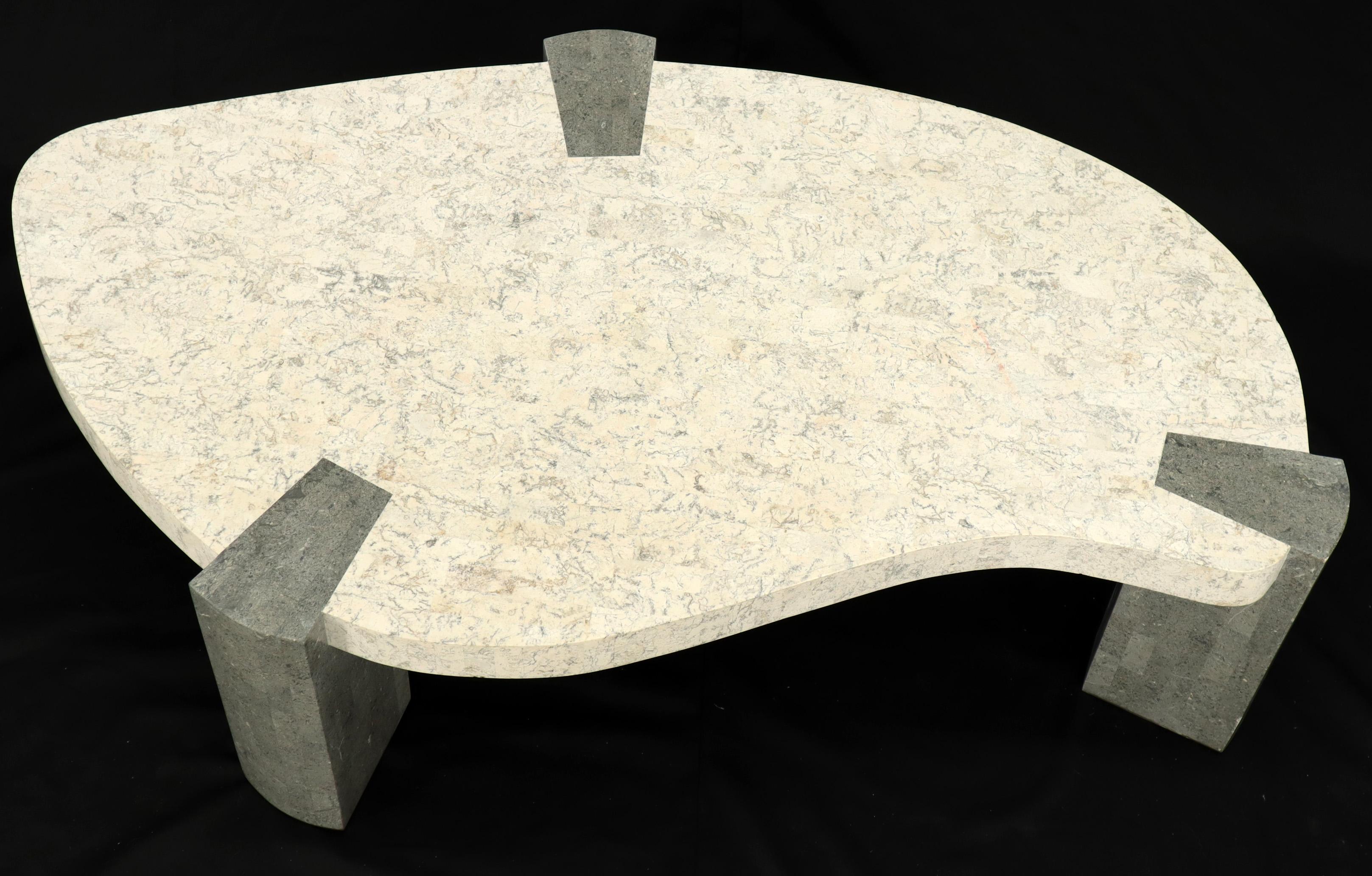 Ameoba Organic Kidney Shape Stone Marble Tile Veneer Coffee Table In Excellent Condition In Rockaway, NJ