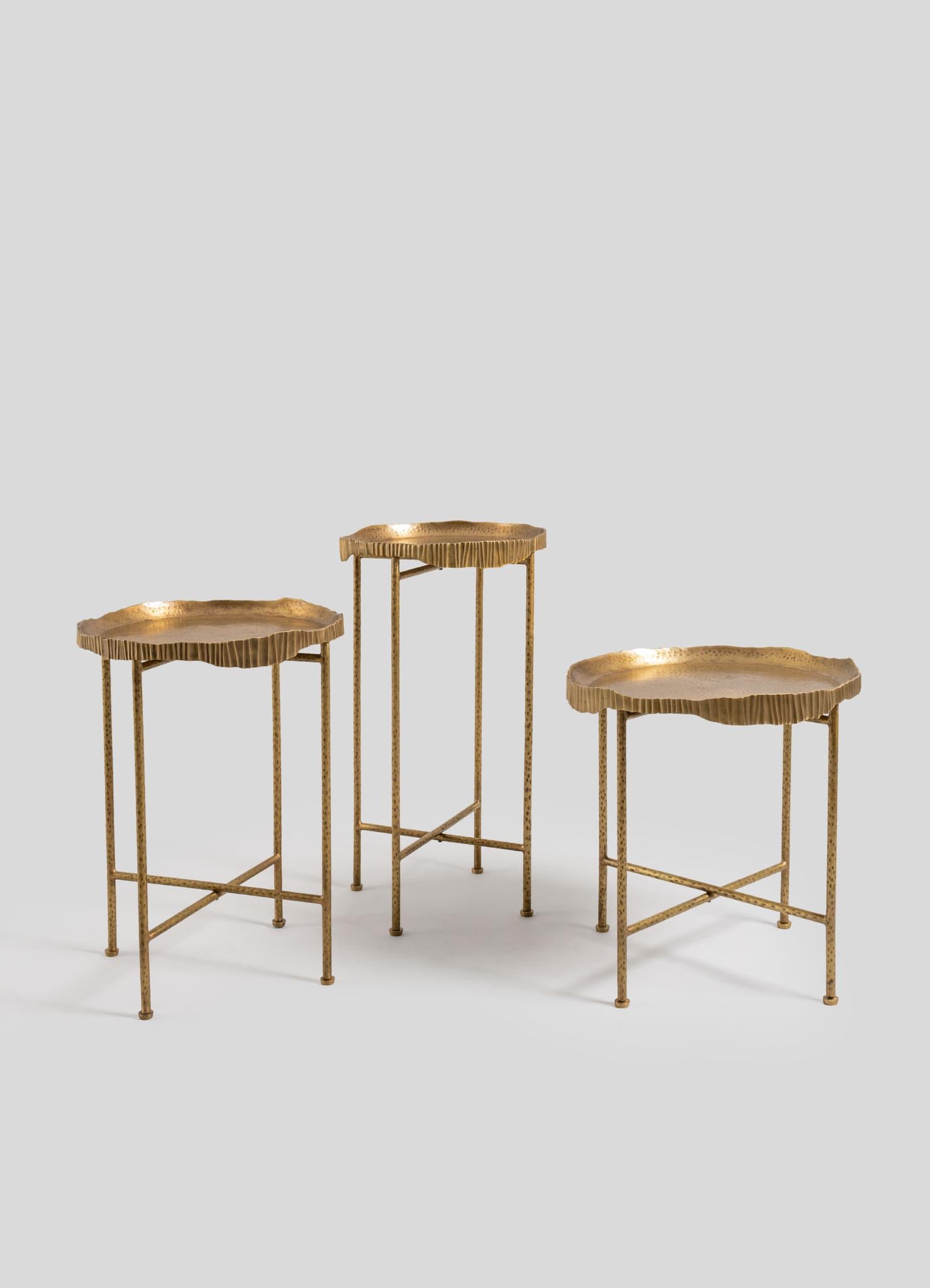 XXIe siècle et contemporain Table moyenne Amer en laiton Viya de Vikram Goyal en vente