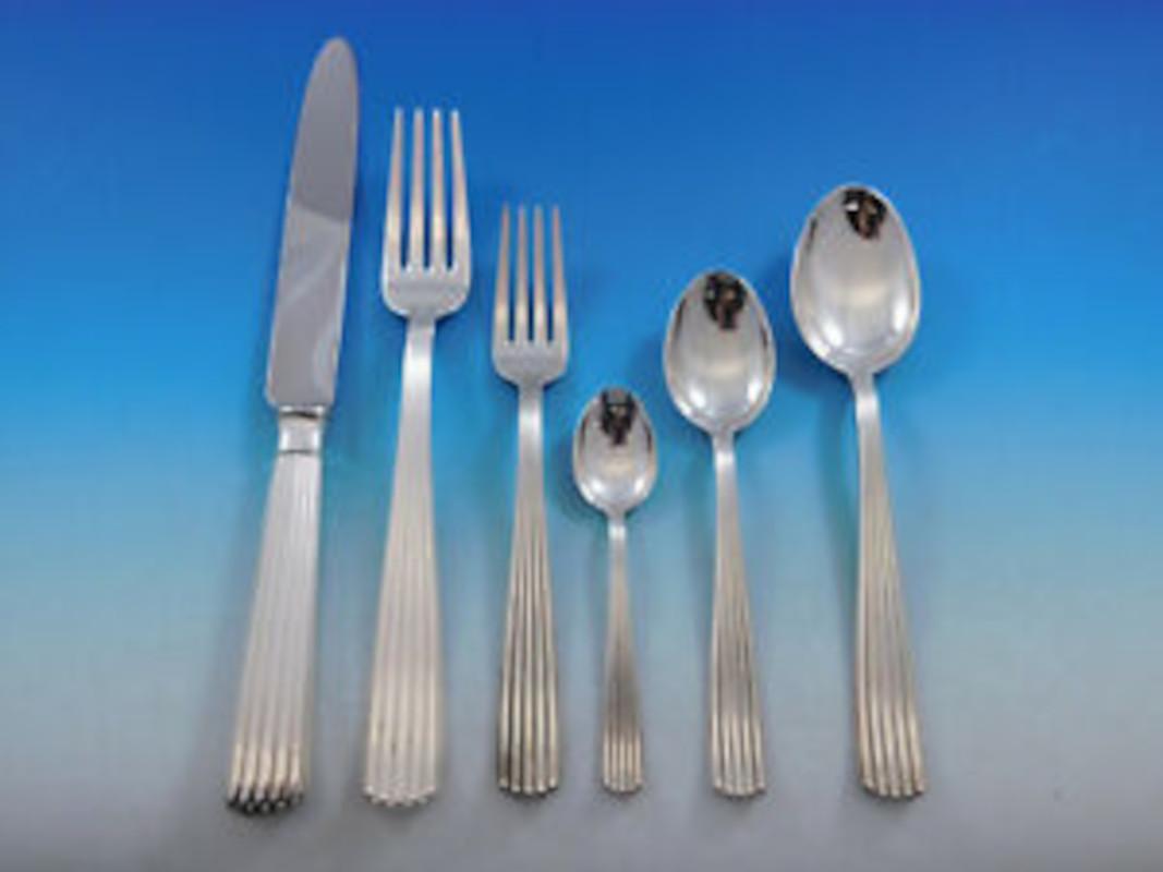 Fina's Italian Collection flatware is European size, meticulously crafted in Italy of the finest silver, inspired by traditional European continental size sterling silver flatware. Each place setting is made in a large Continental size, and in a