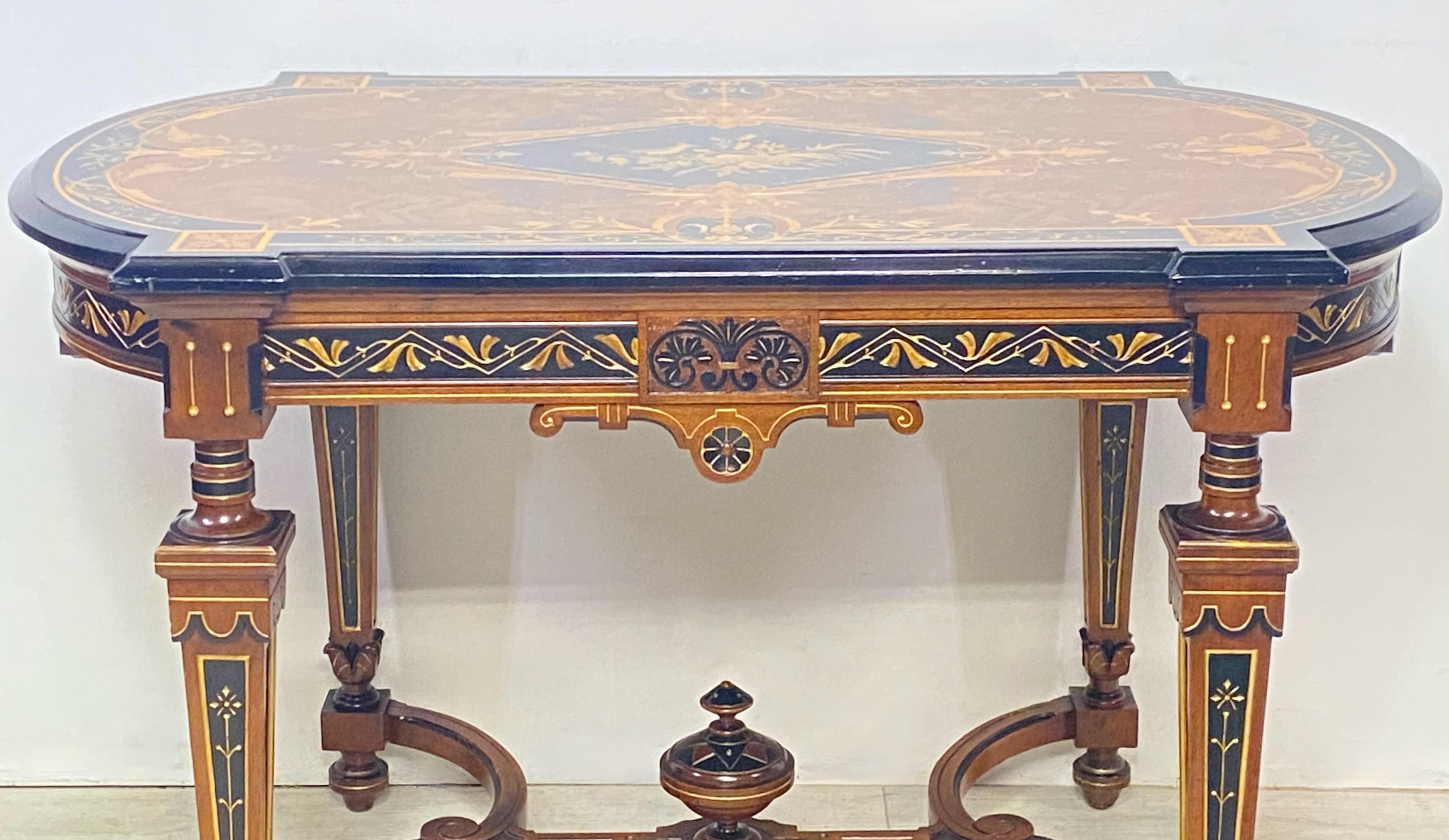 XIXe siècle Herter Bros. américain victorien Table centrale de style, fin du 19e siècle en vente