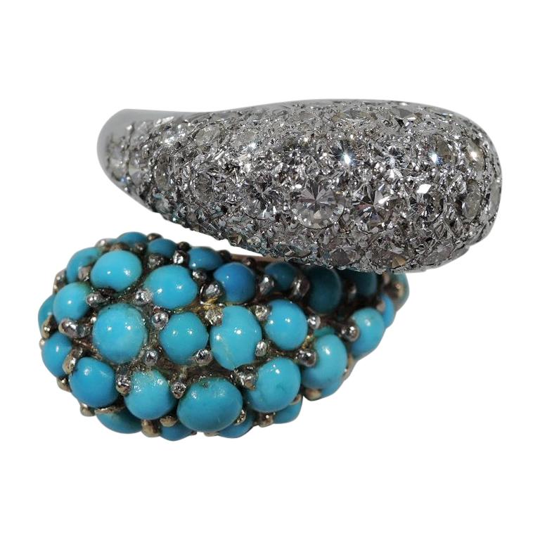 American 14 Karat Gold Crossover Cocktail Ring with Diamonds and Turquoise For Sale