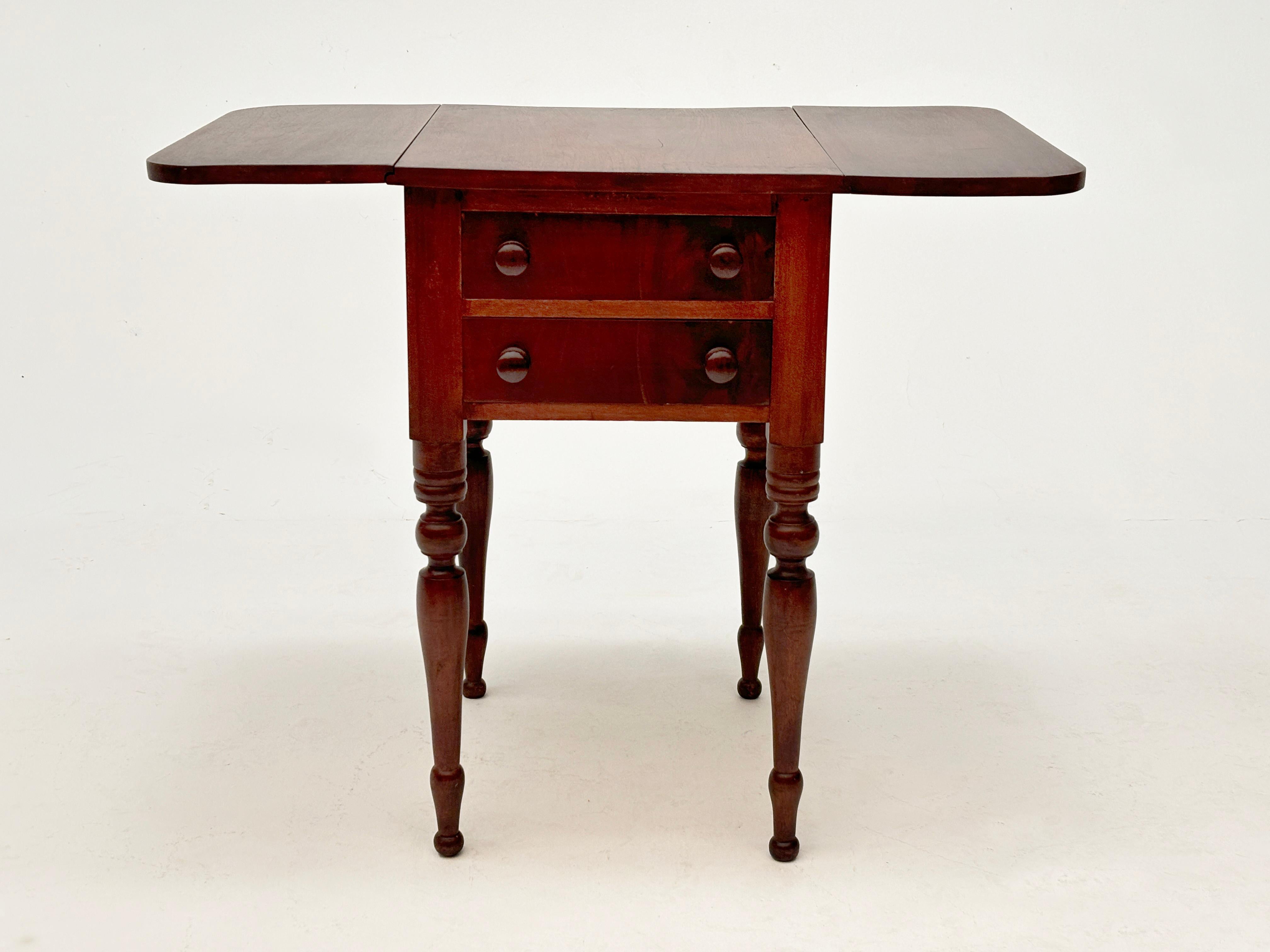 American 1800’s Federal Style Two Drawer Drop-leaf Side Table For Sale 10