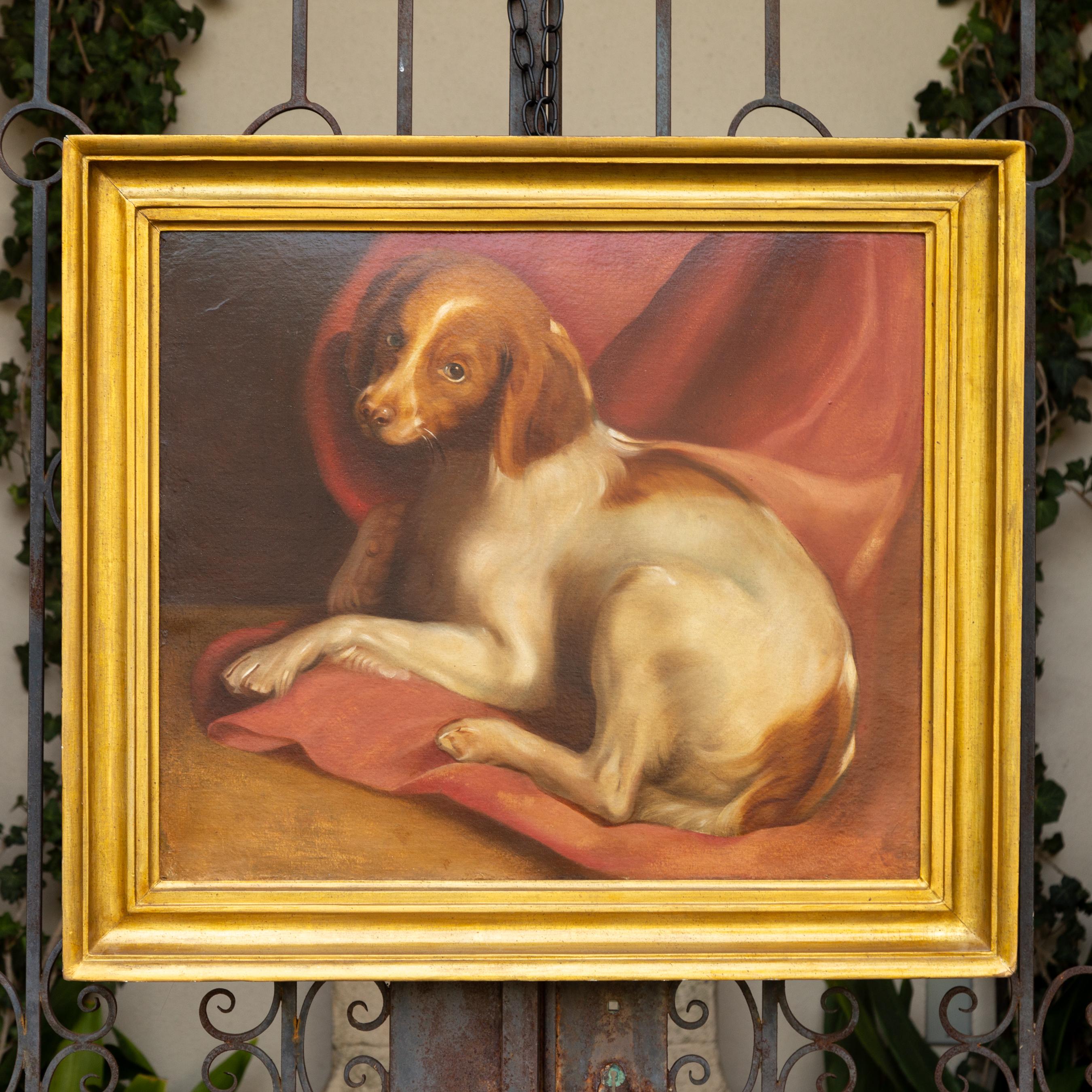 Peinture à l'huile sur carton américaine des années 1890 représentant un chien couché sur un drapé rouge Bon état - En vente à Atlanta, GA