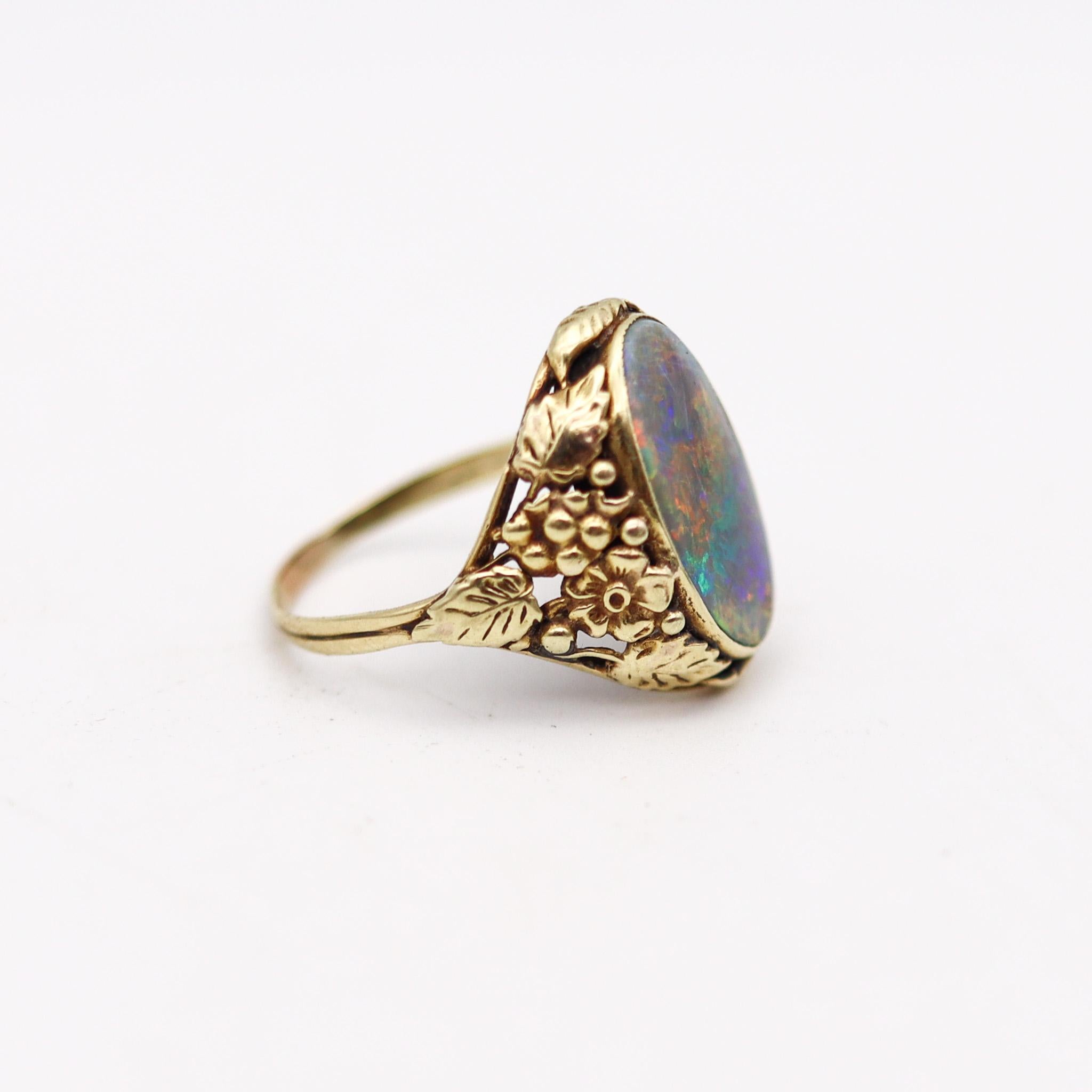 American 1895 Art Nouveau Ring In 14Kt Yellow Gold With 3.42 Cts Black Opal In Excellent Condition In Miami, FL