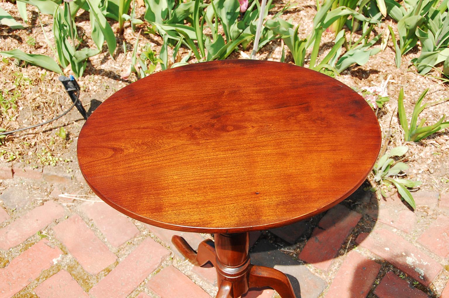 Chippendale American 18th Century Oval Salem Table, Maker's Initials SP: Samuel Phippen