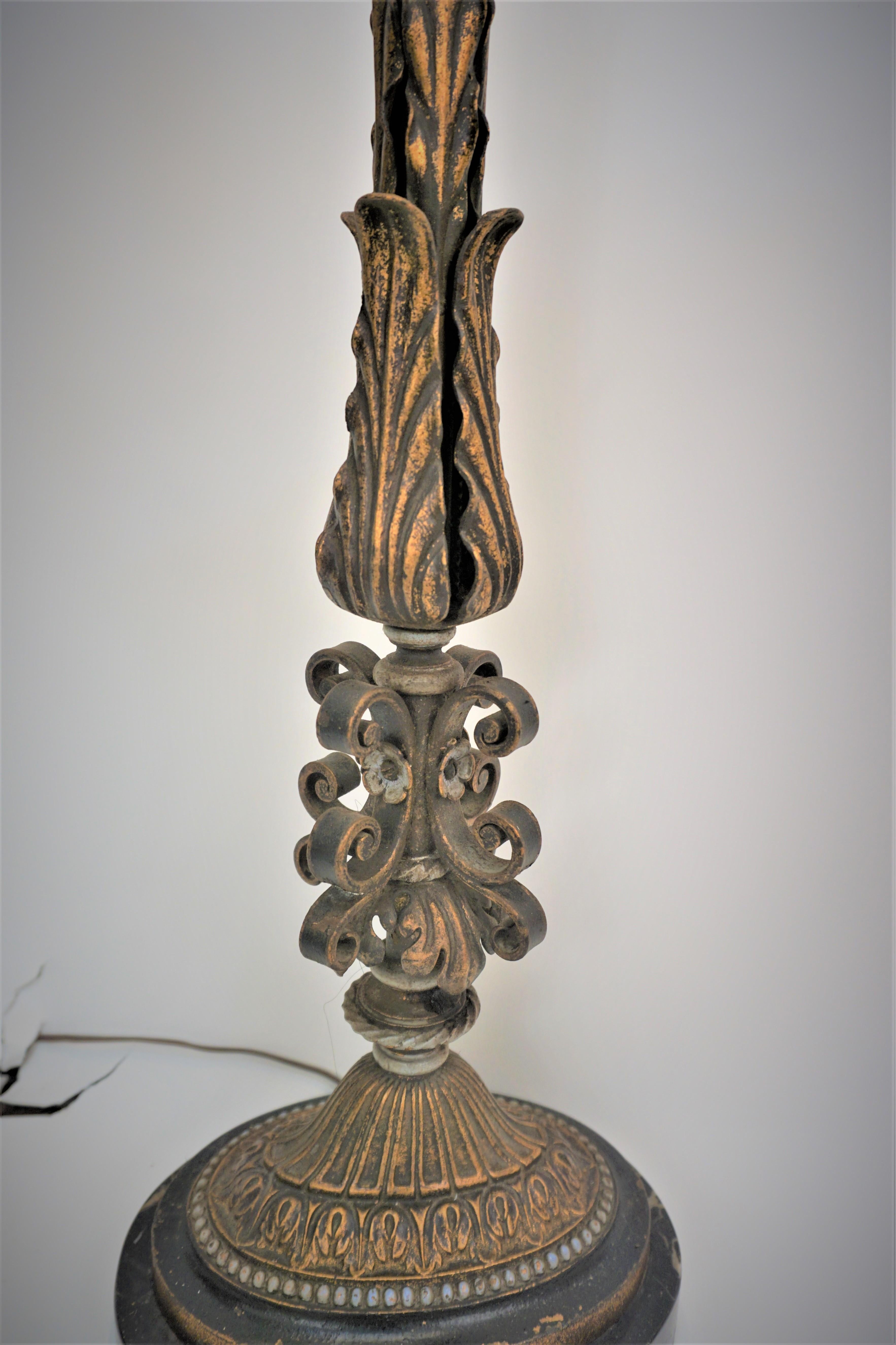American 1920s Floor Lamp with Original Mica Shade In Good Condition In Fairfax, VA