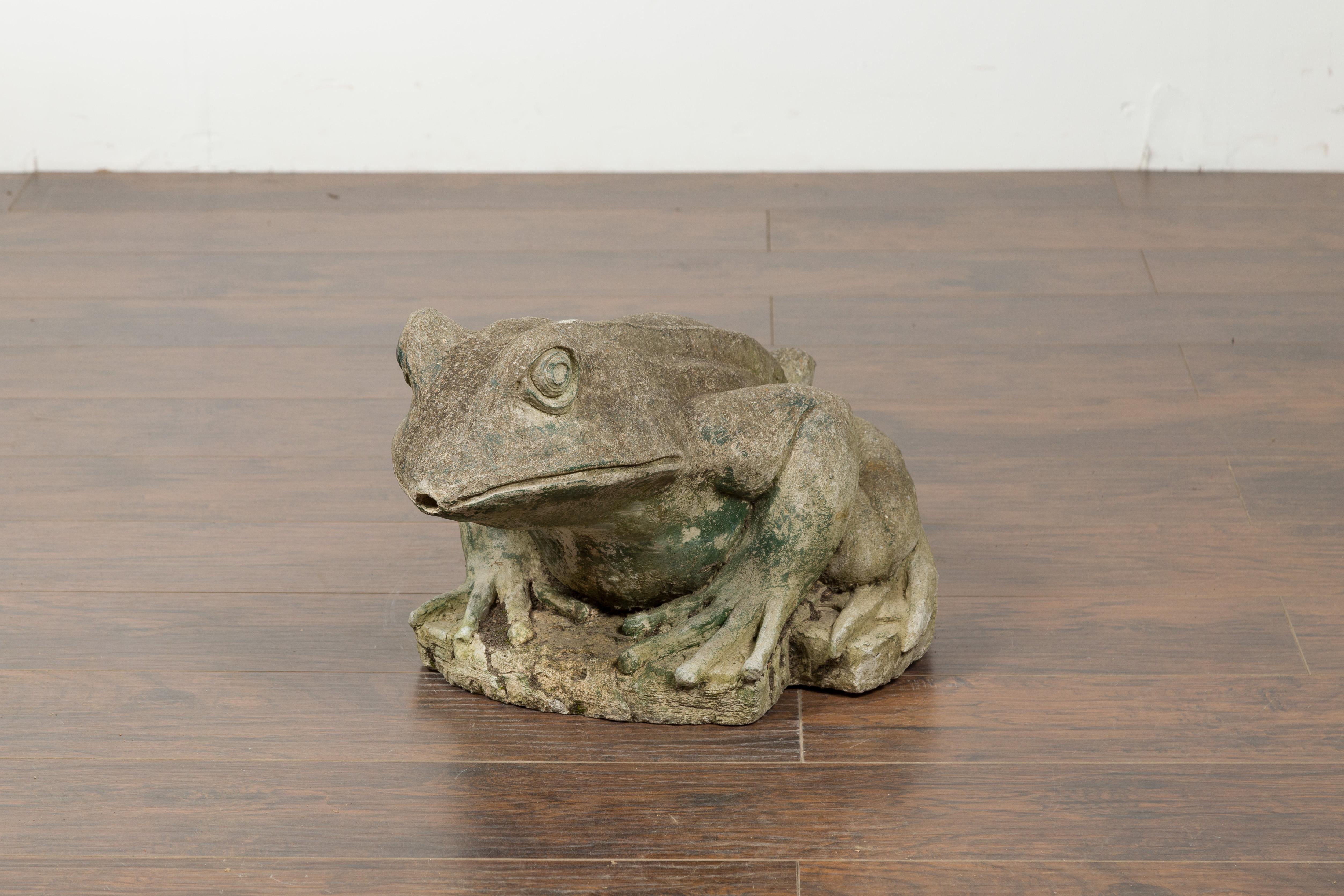 Frog géant américain en pierre avec patine, utilisé à l'origine comme fontaine en vente 4