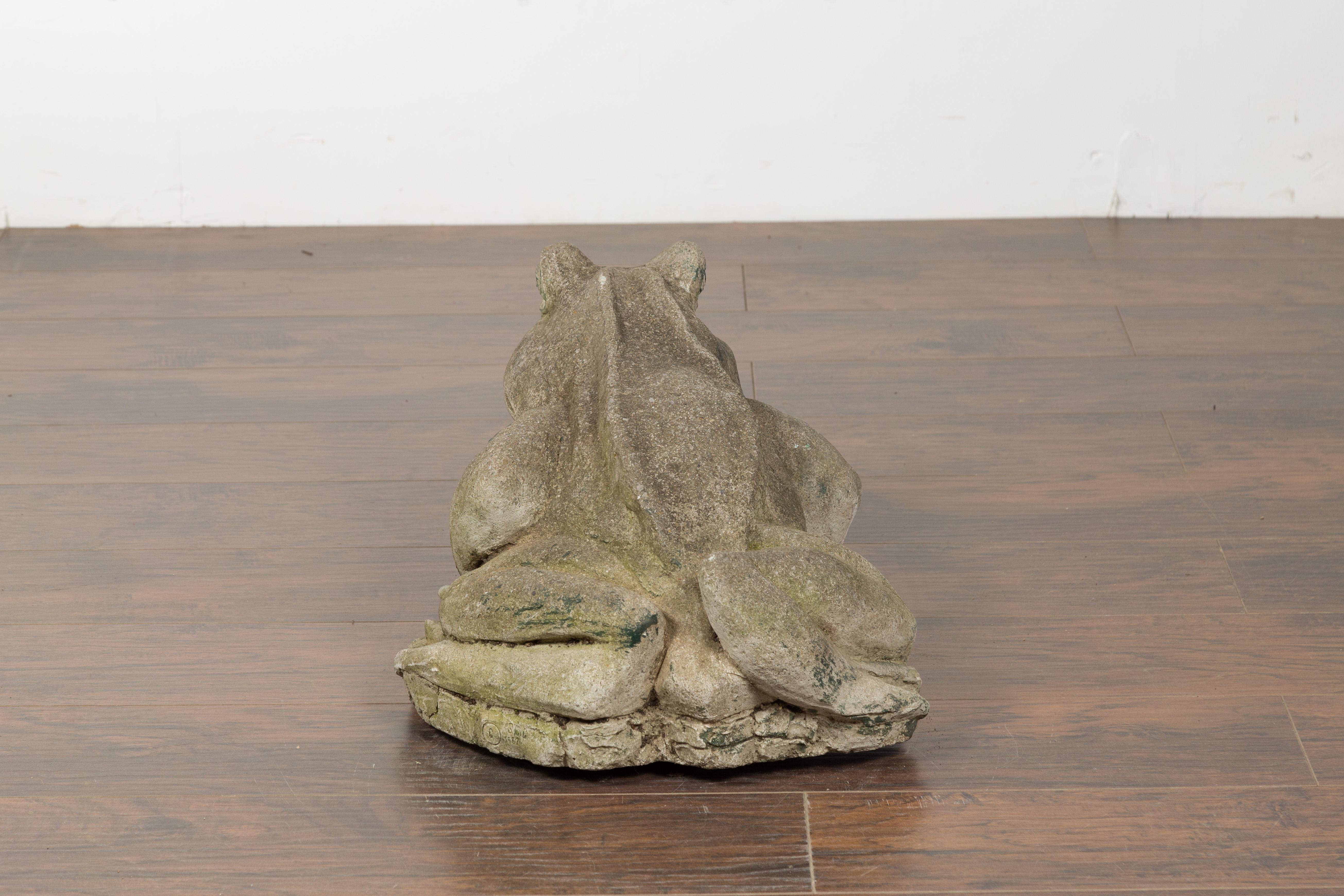 Frog géant américain en pierre avec patine, utilisé à l'origine comme fontaine en vente 2