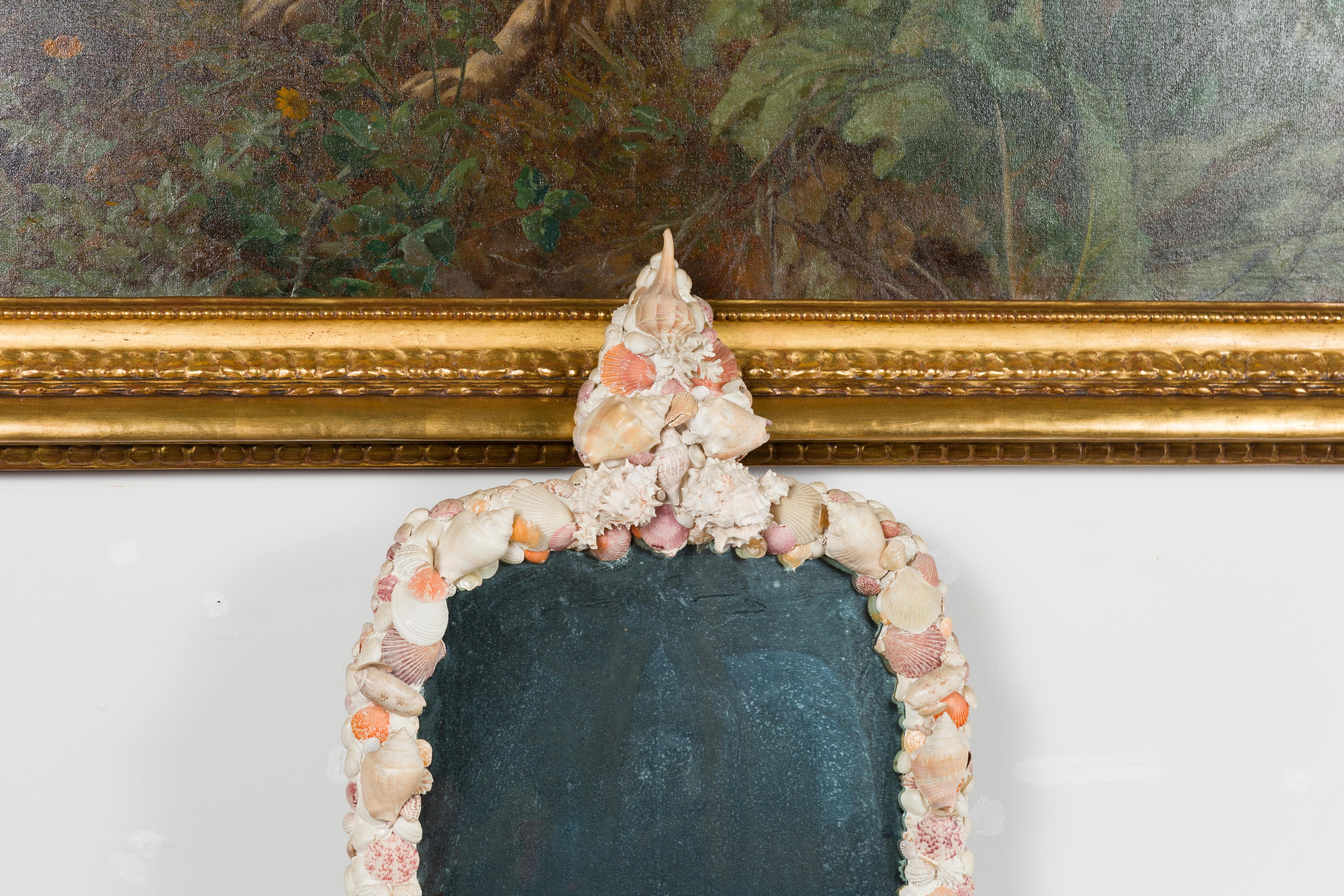 American 1930s Shell Mirror with Pyramidal Crest and Pastel Tones For Sale 1